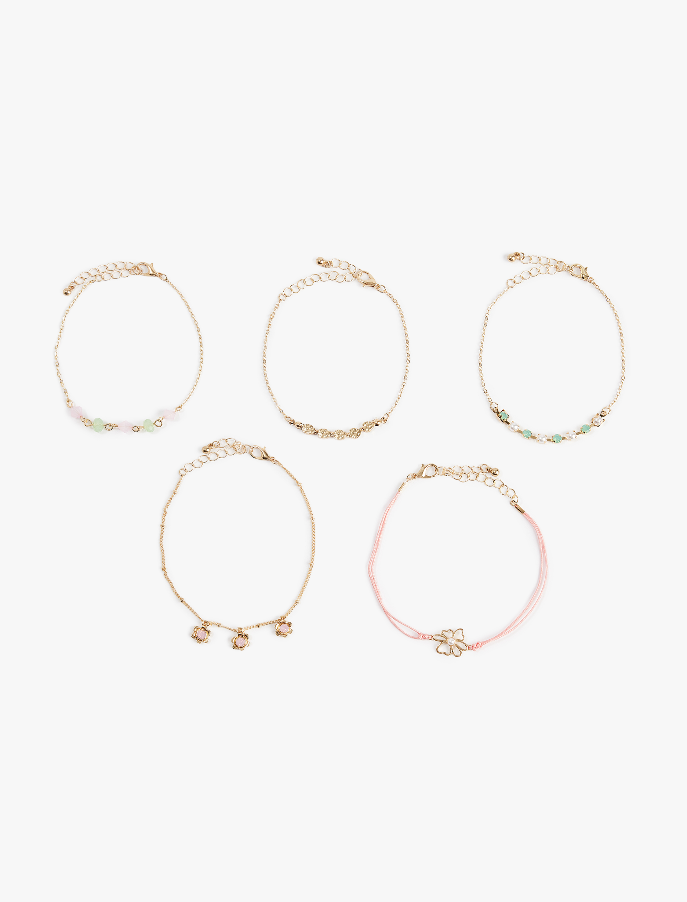  Kadın 5'li Çiçek Detaylı Bileklik Seti