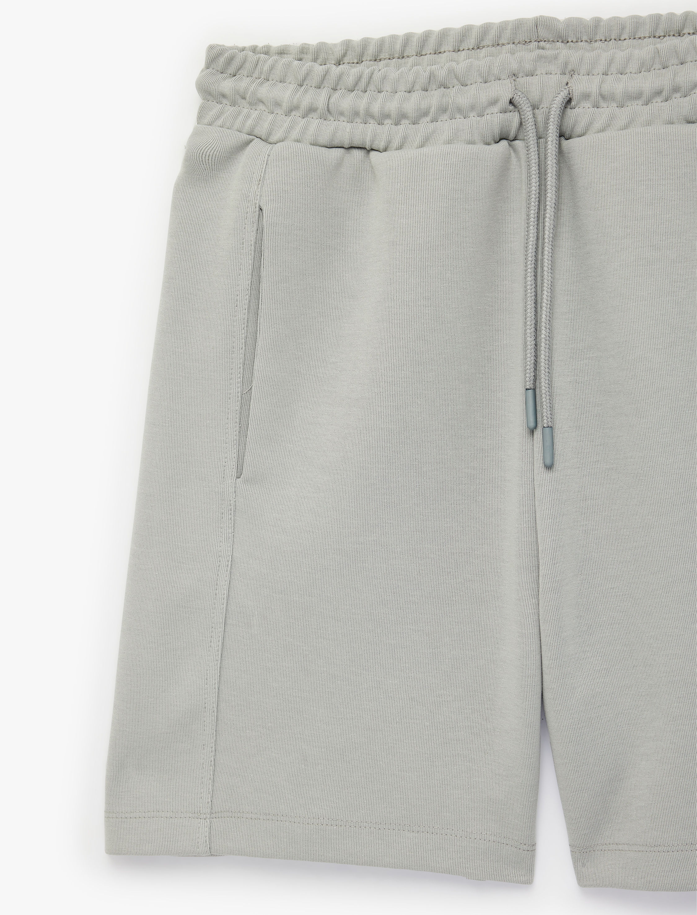   Dikiş Detaylı Cepli Beli Bağcıklı Şort