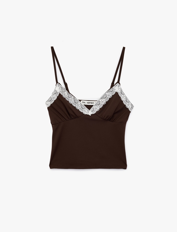  Fiyonklu Slim Fit V Yaka Askılı Dantelli Atlet