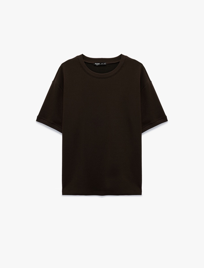  Kısa Kollu Bisiklet Yaka Basic Oversize Tişört