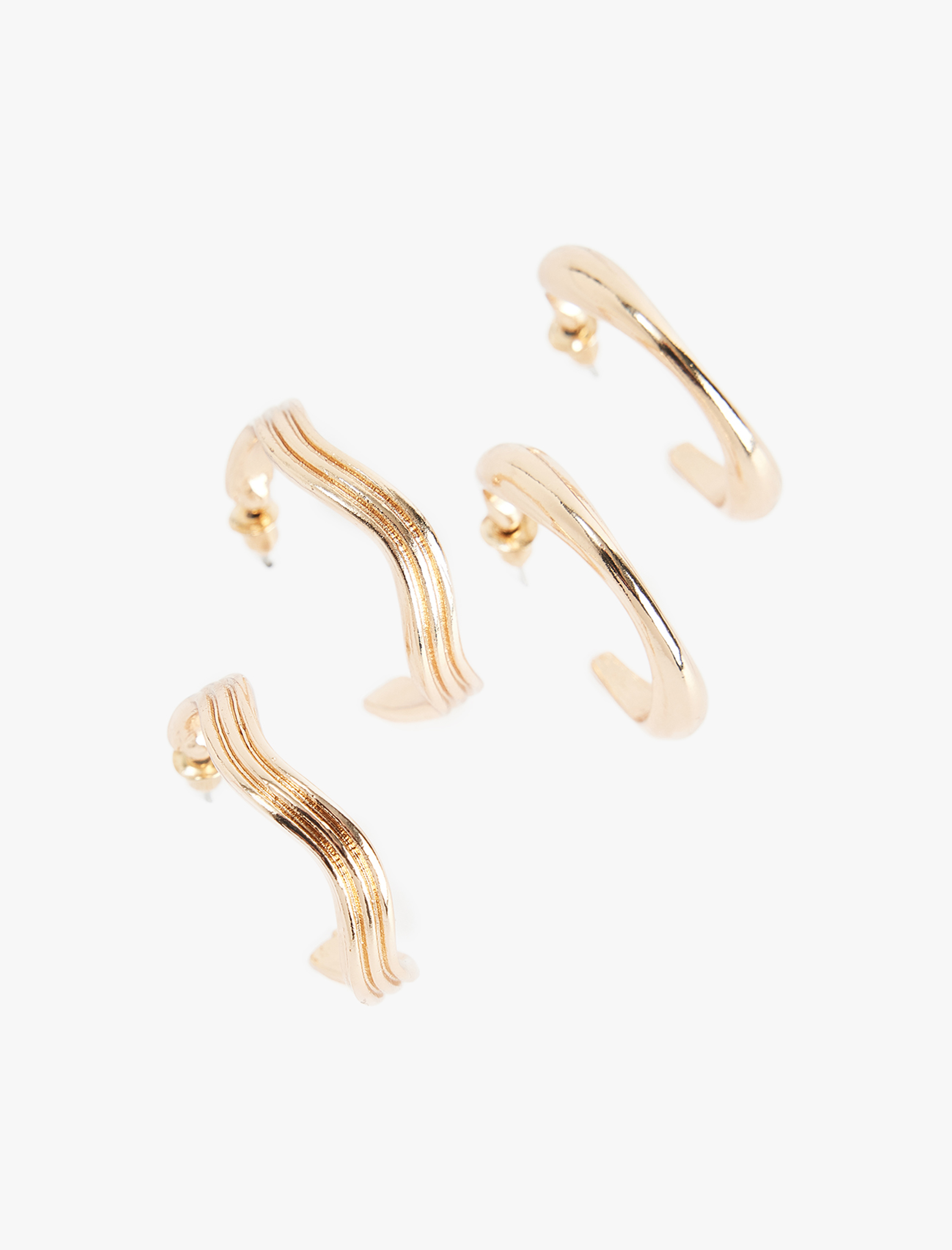  Kadın 2'li Halka Küpe Seti