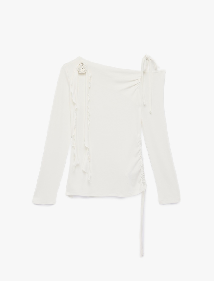  Slim Fit Fırfırlı Gül Aplike Detaylı Büzgülü Uzun Kollu Kayık Yaka Bluz