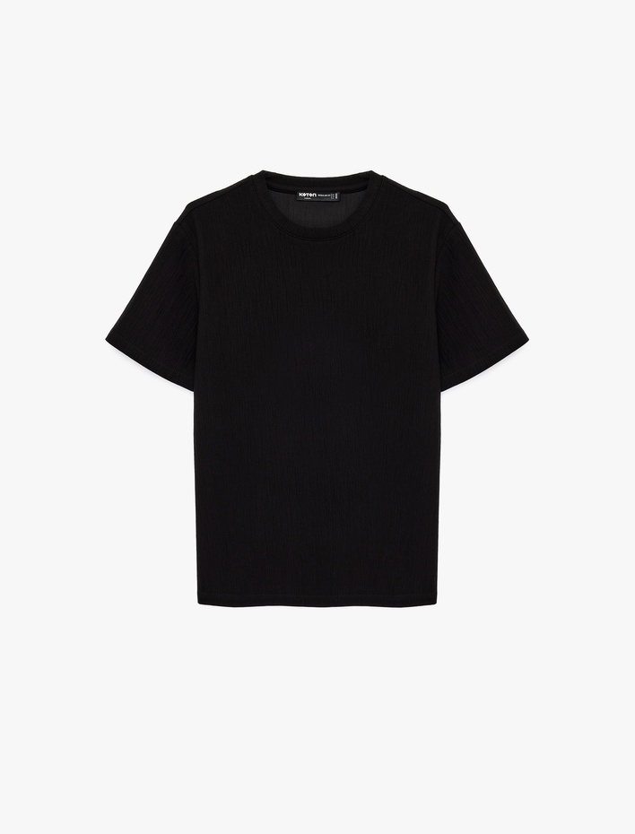  Regular Fit Kısa Kollu Dokulu Bisiklet Yaka Tişört