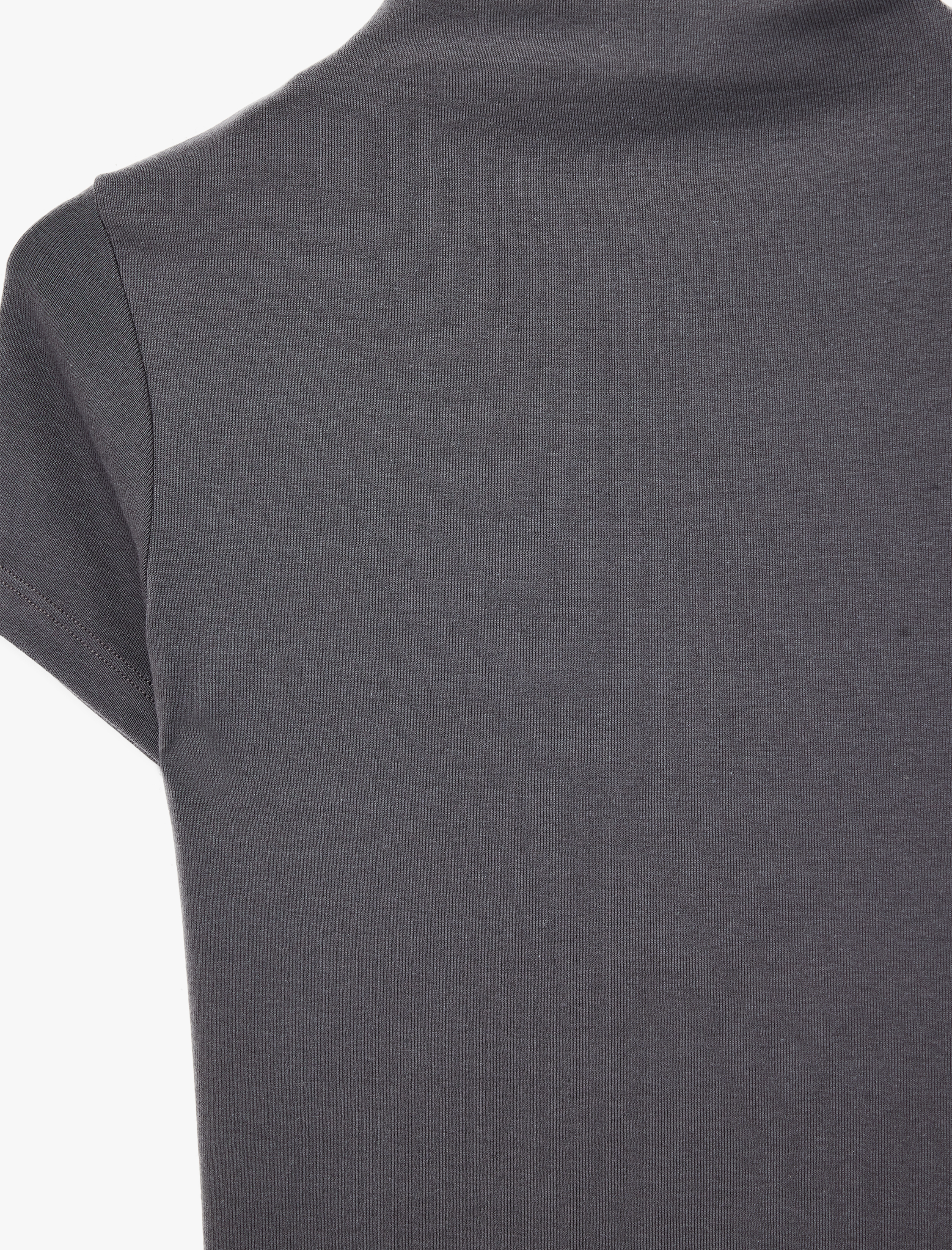   Modal Karışımlı Slim Fit Kısa Kollu Dik Yaka Tişört