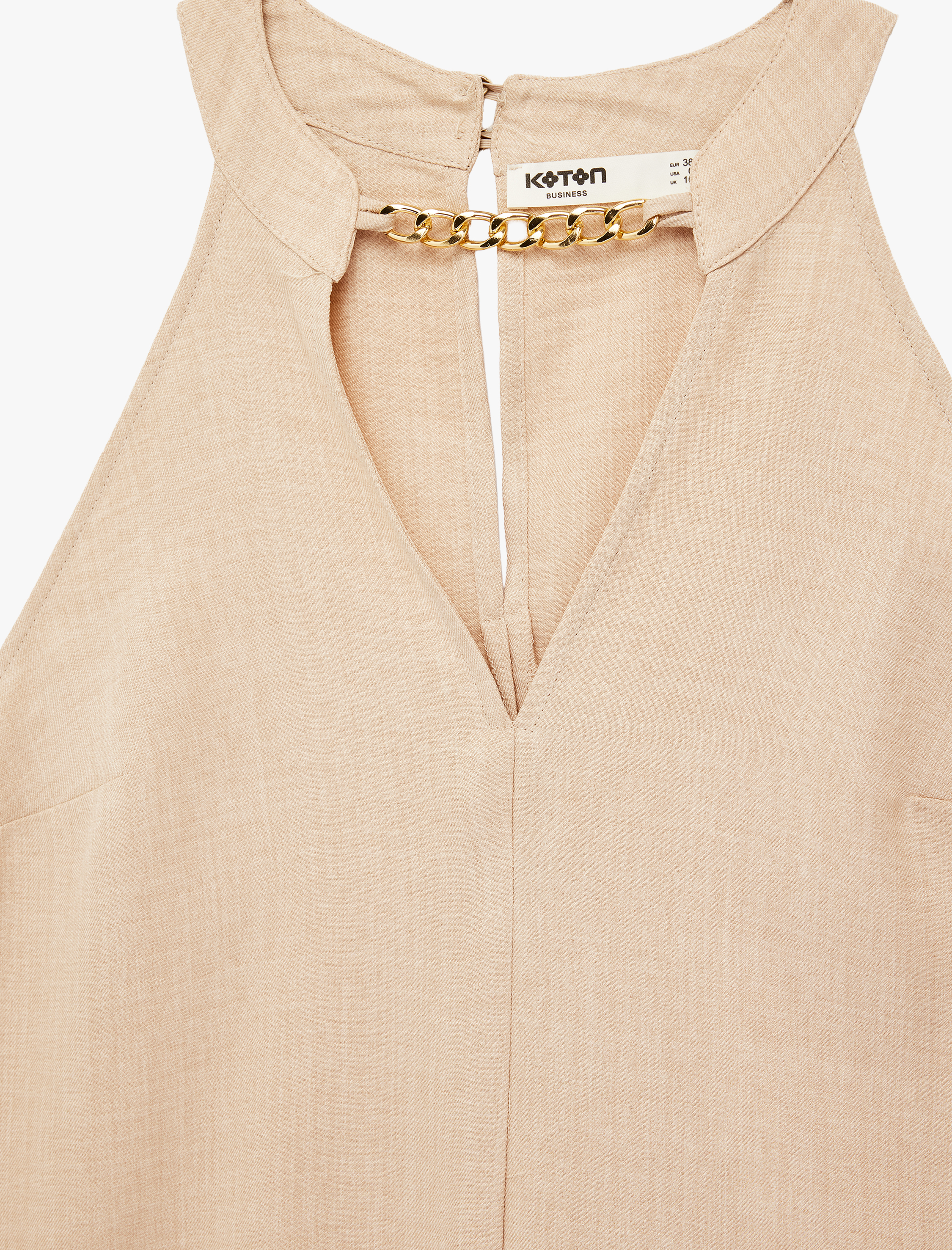   A Kesim Metal Aksesuarlı Kolsuz Halter Yaka Mini Elbise