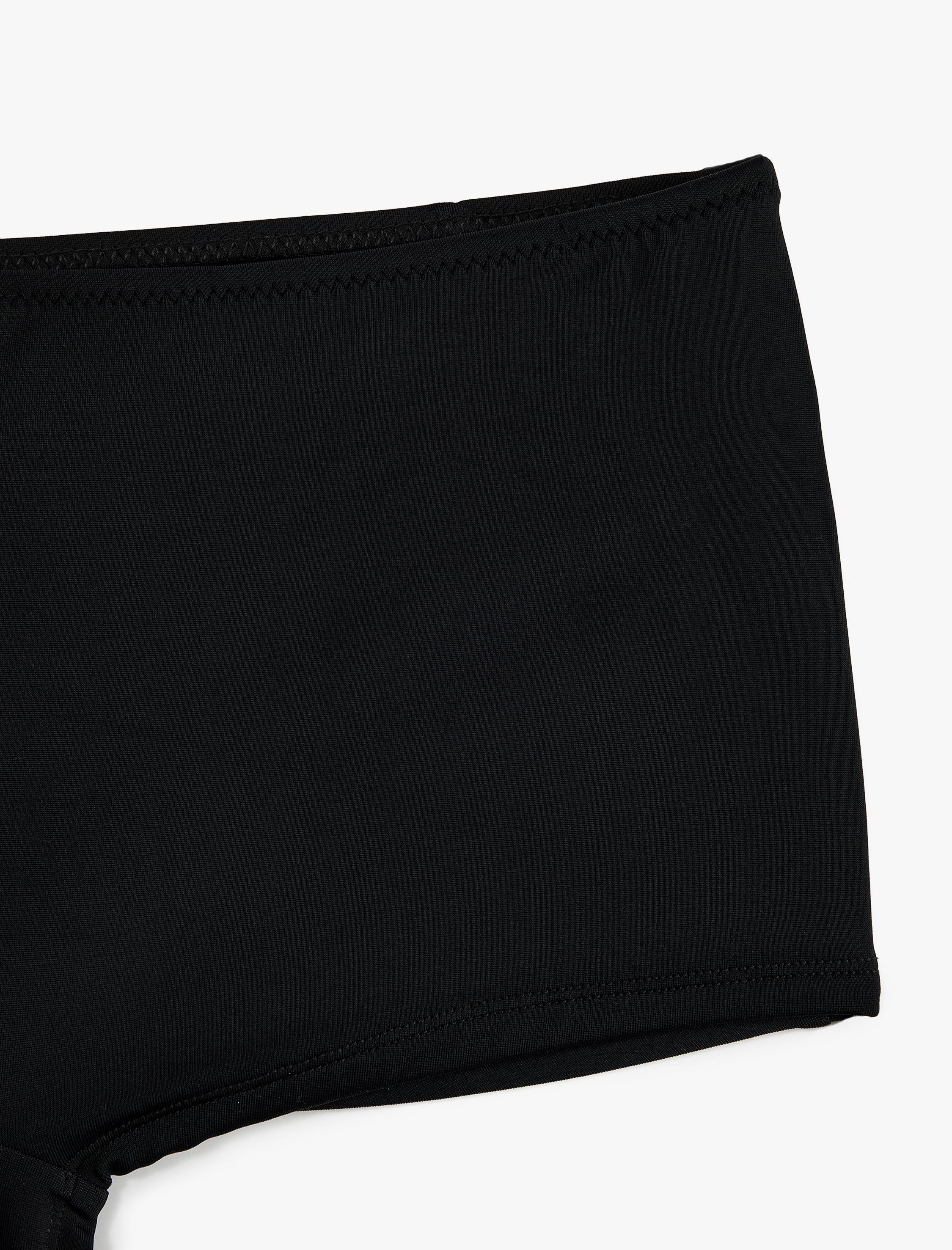   Düz Kesim Şort Bikini Altı