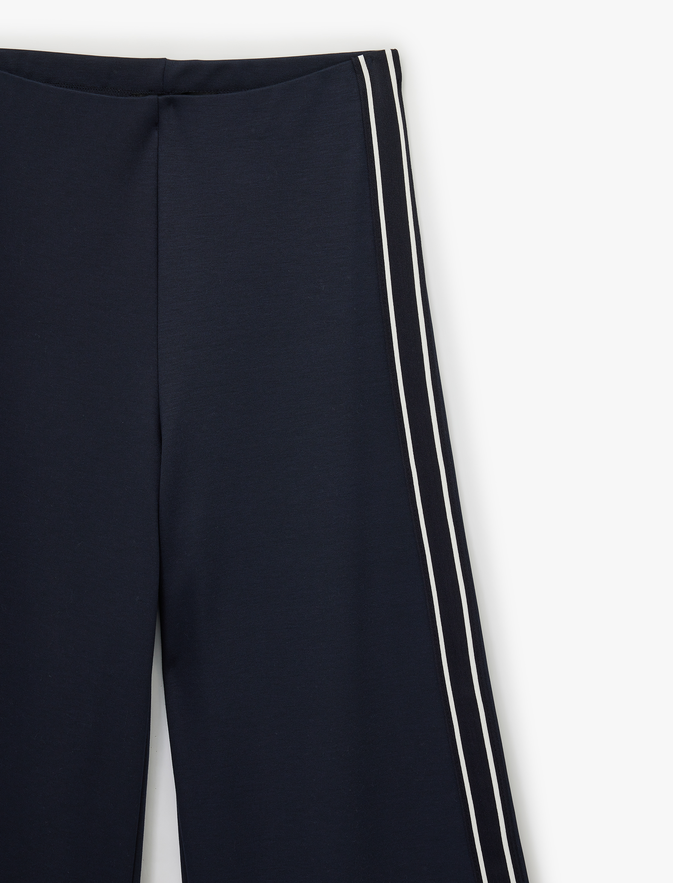   Yanları Çizgili Geniş Paça Pantolon