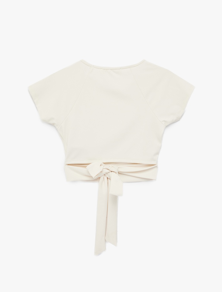  Slim Fit Kısa Kollu Bisiklet Yaka Bağlama Detaylı Crop Spor Tişört