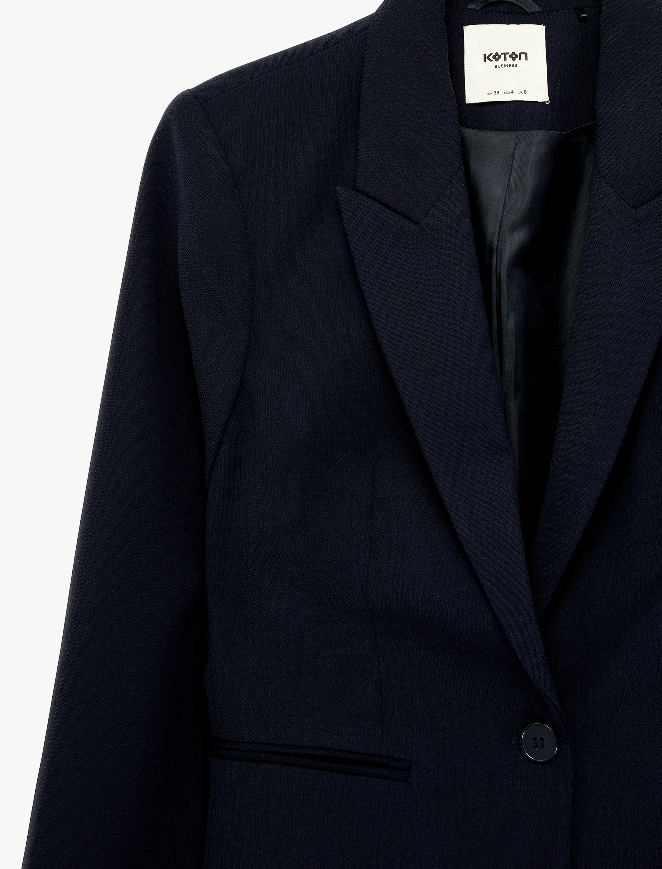   Düğmeli Cepli Geniş Yaka Krep Blazer Ceket