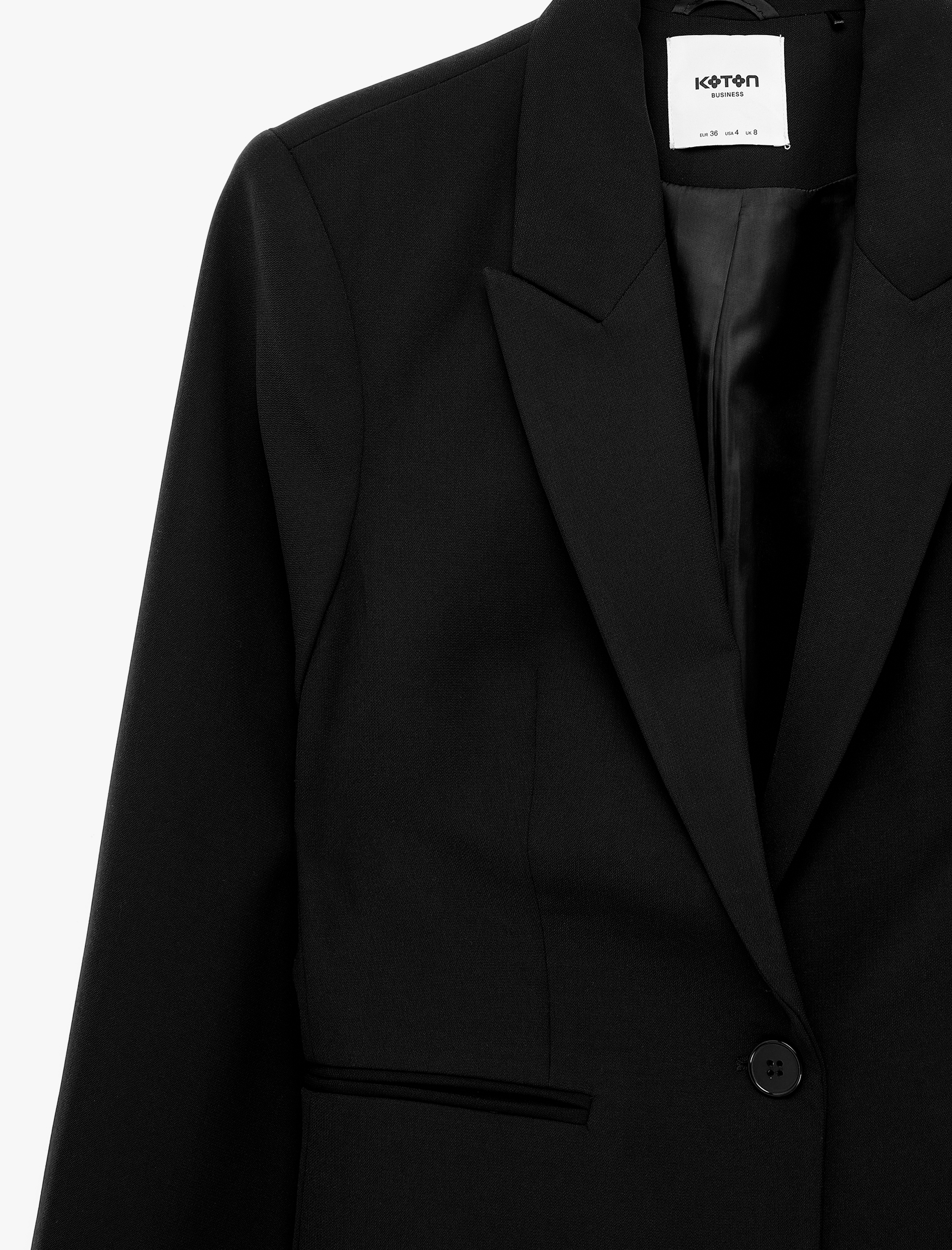   Düğmeli Cepli Geniş Yaka Krep Blazer Ceket