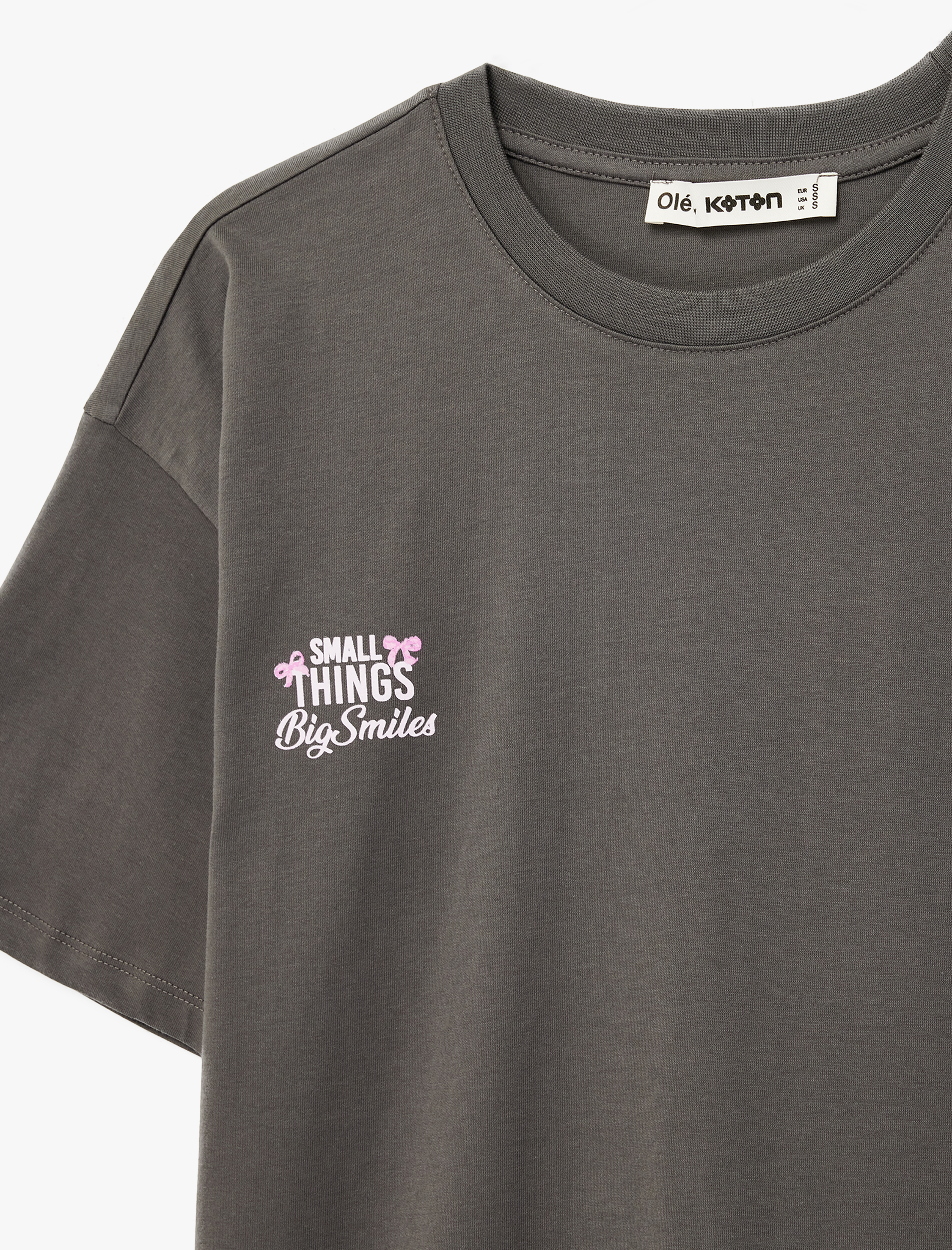   Pamuklu Yıkamalı Kısa Kollu Arkası Fiyonk Baskılı Oversize Tişört