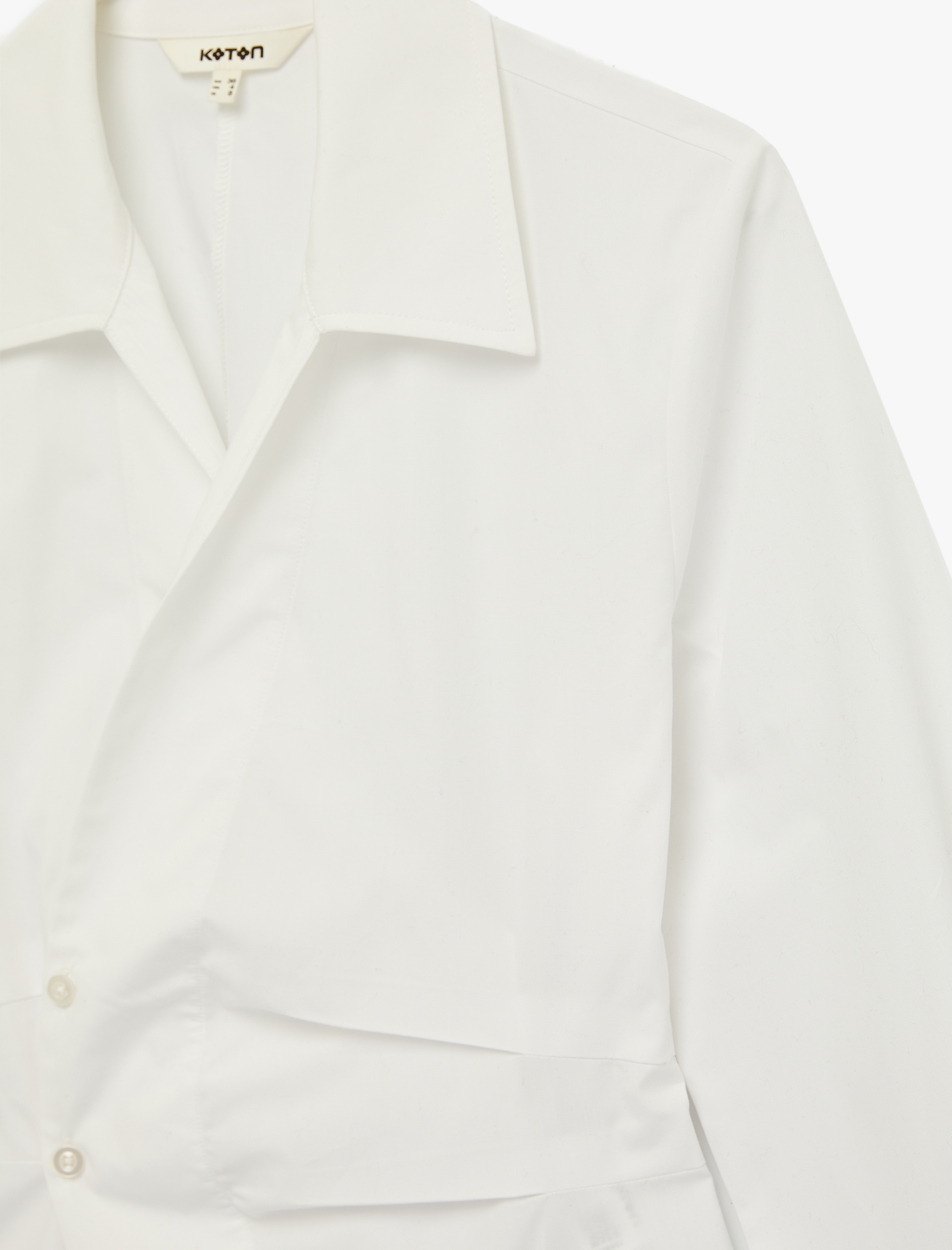   Pamuklu Slim Fit Uzun Kollu Asimetrik Kesim Kruvaze Poplin Gömlek