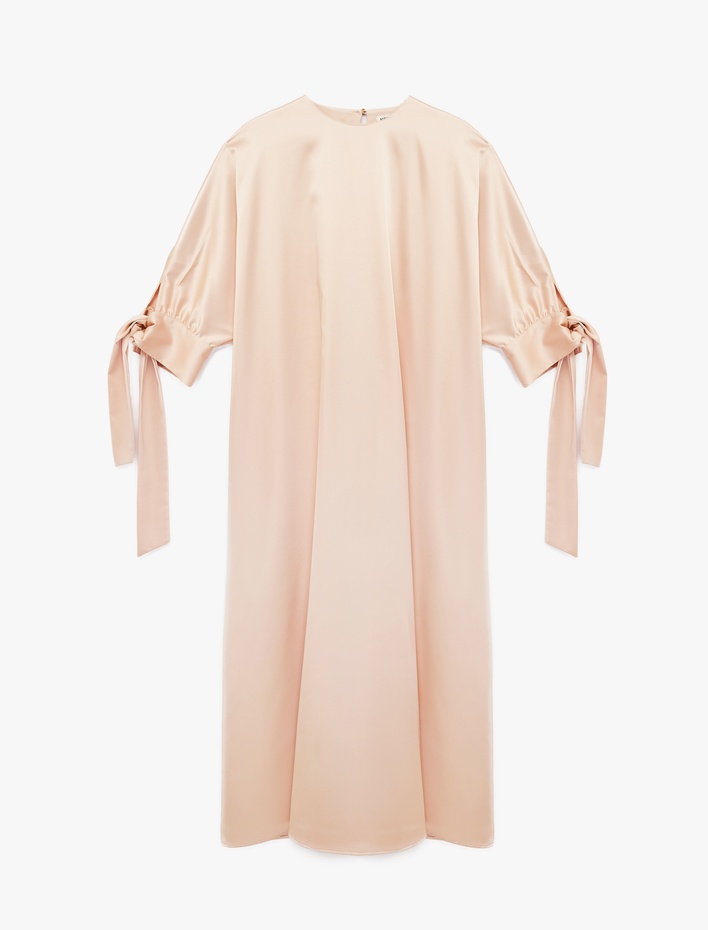  Rahat Kalıp A Kesim 3/4 Kollu Bisiklet Yaka Uzun Saten Elbise