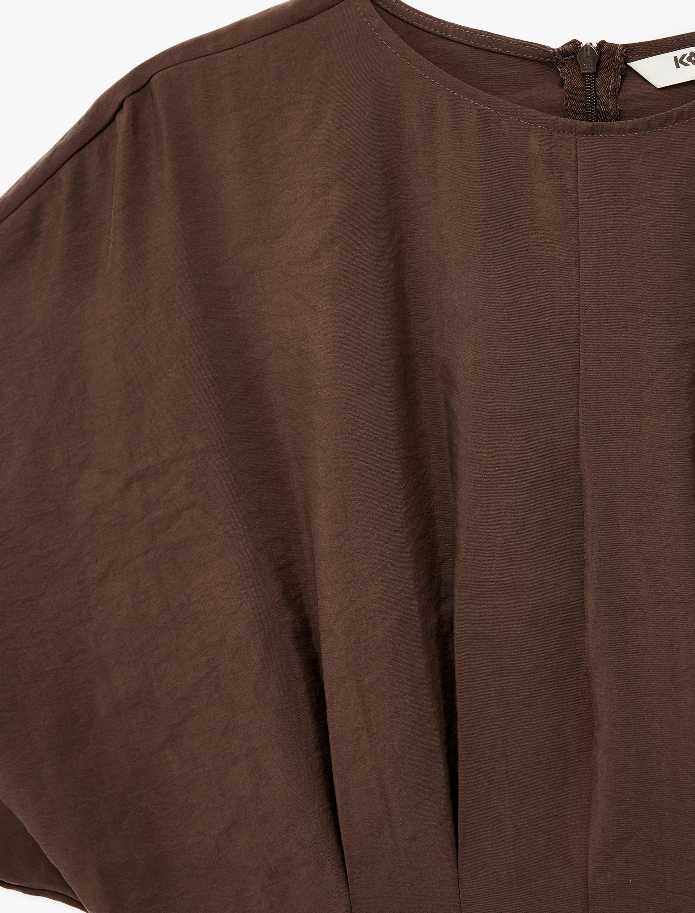   Modal Kumaş Slim Fit Pile Detaylı Kap Kol Bisiklet Yaka Crop Bluz