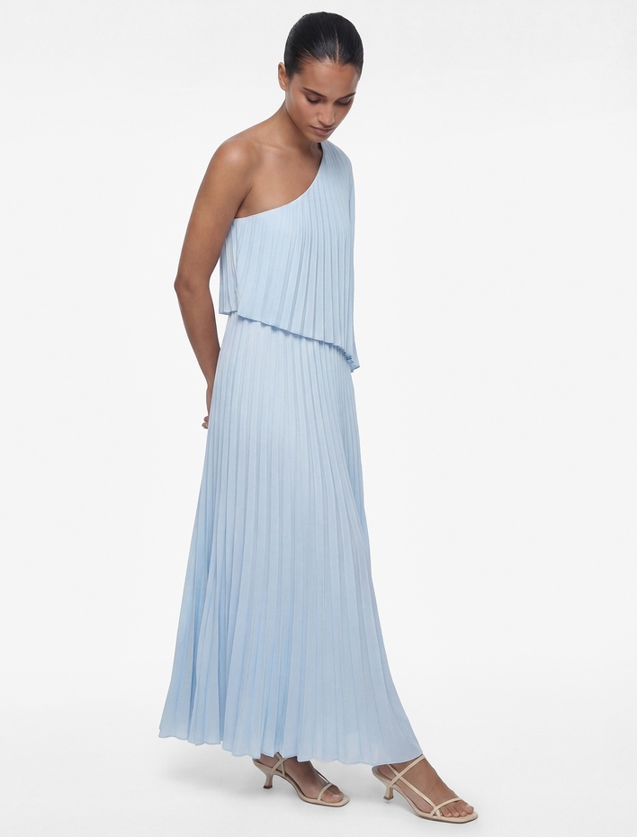  Kolsuz Tek Omuz Şifon Pileli Uzun Abiye Elbise