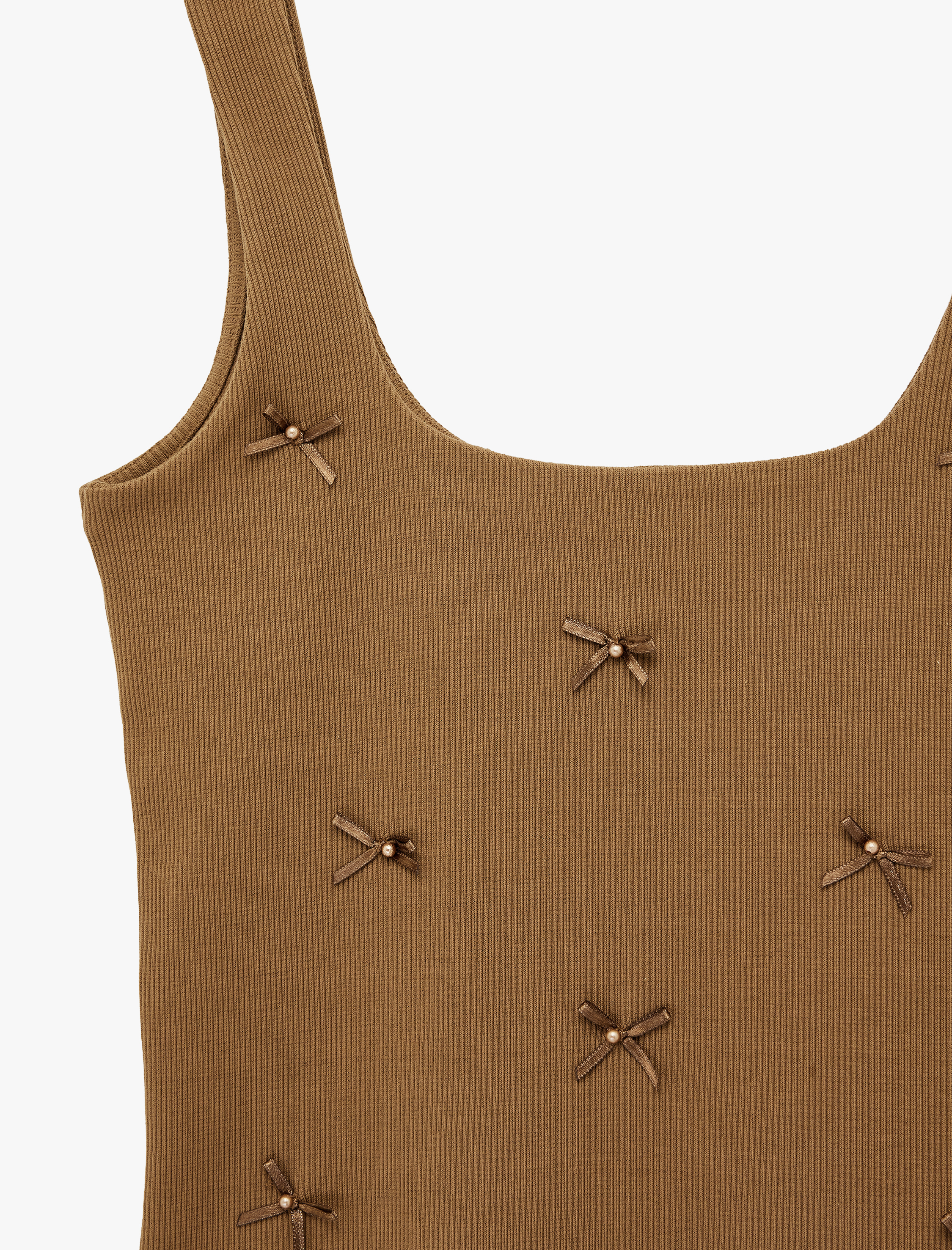   Pamuklu Kare Yaka Fiyonklu Kalın Askılı Bluz