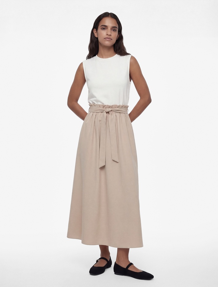  Kuşak Detaylı Bisiklet Yaka Çan Etek Midi Kolsuz Elbise