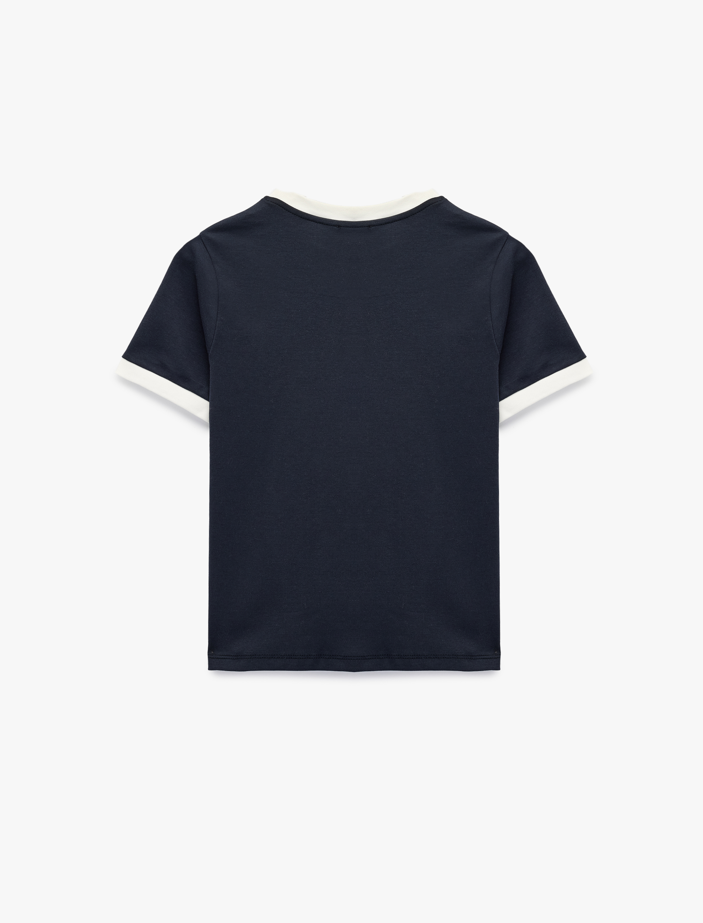   Pamuklu Kısa Kollu Bisiklet Yaka Aksesuar Düğme Detaylı Tişört