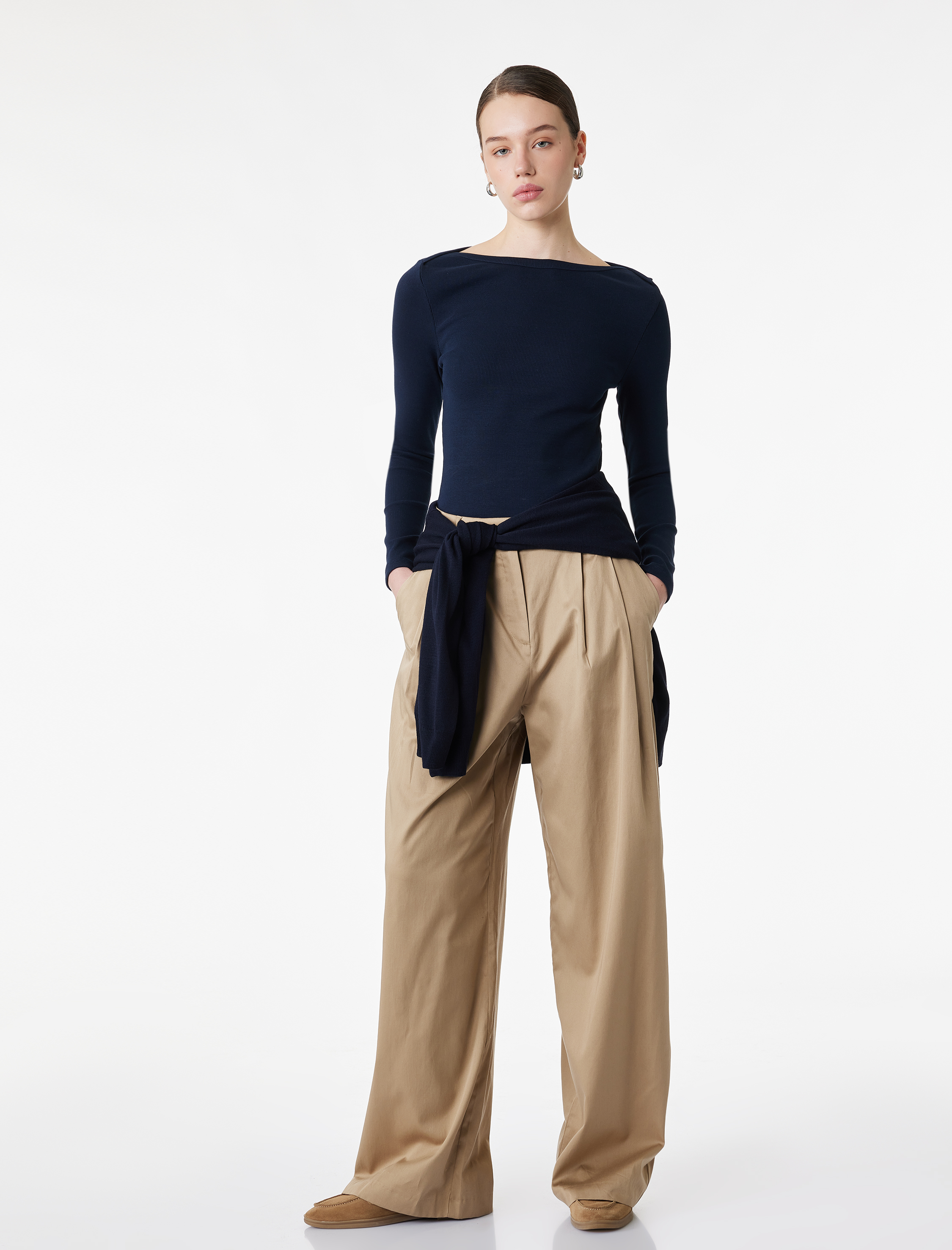   Slim Fit Pamuklu Uzun Kollu Kayık Yaka Tişört