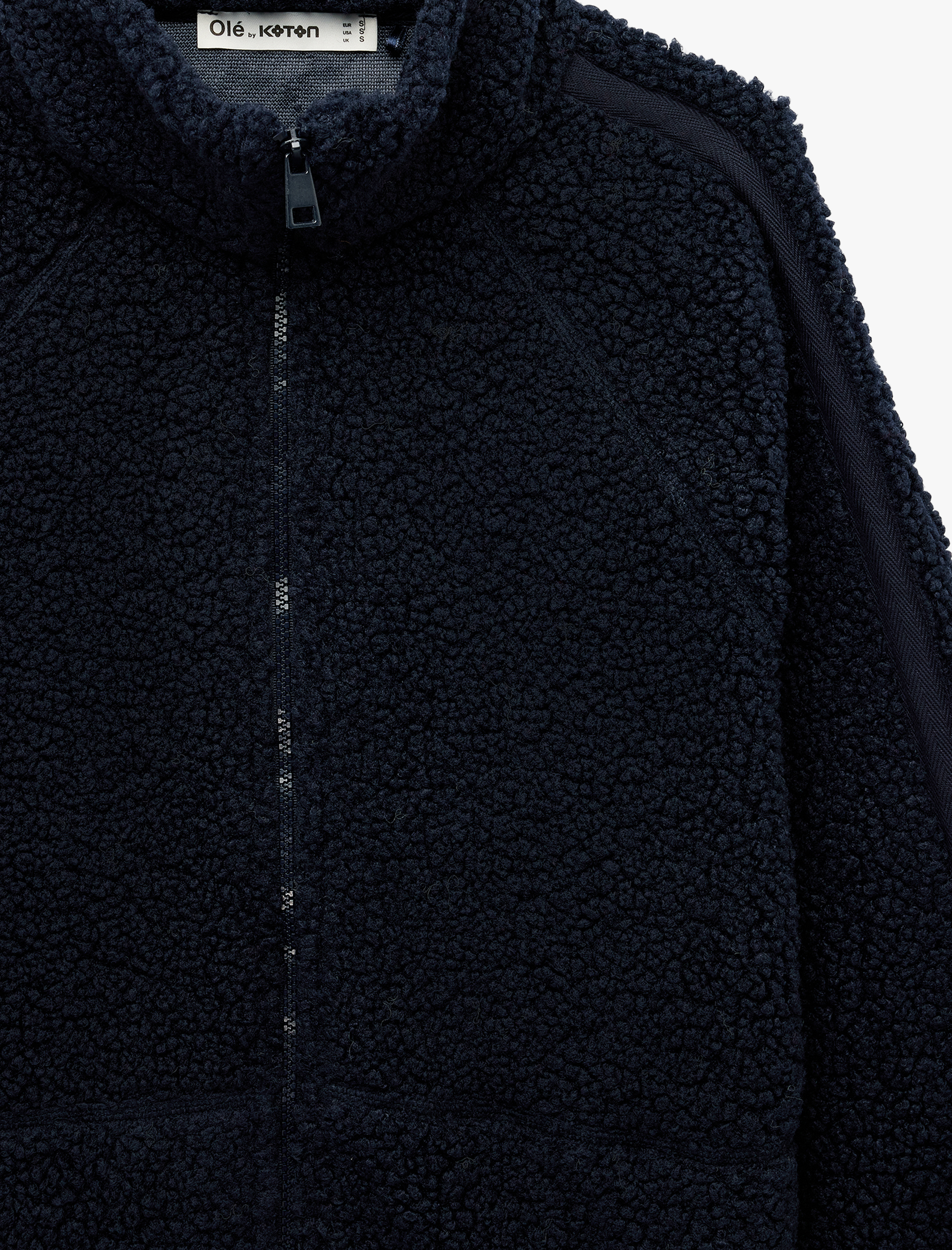   Uzun Kollu Dik Yaka Cep Detaylı Fermuarlı Oversize Peluş Ceket