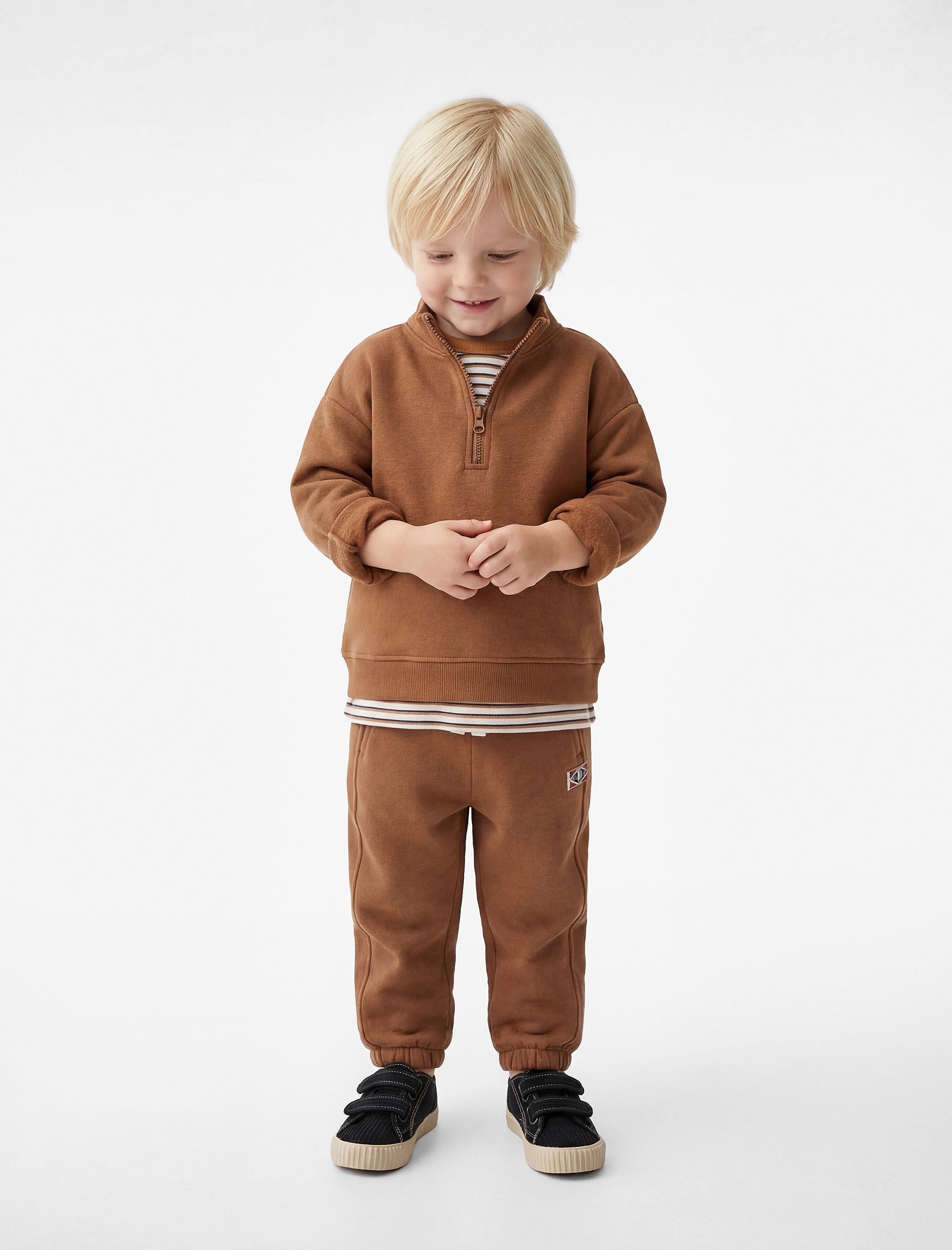  Erkek Bebek Pamuklu Uzun Kollu Yarım Fermuarlı Dik Yaka Sweatshirt