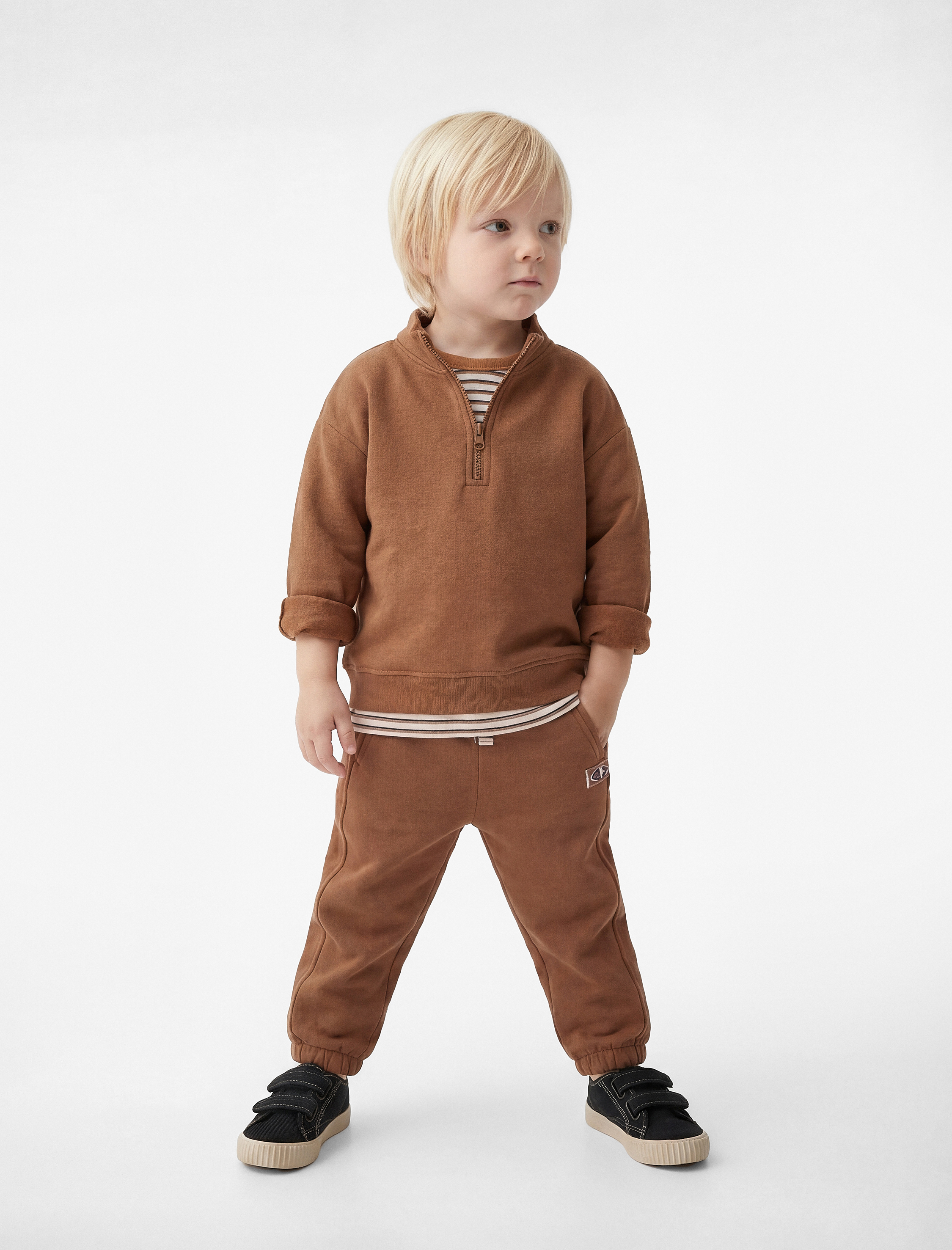  Erkek Bebek Pamuklu Uzun Kollu Yarım Fermuarlı Dik Yaka Sweatshirt