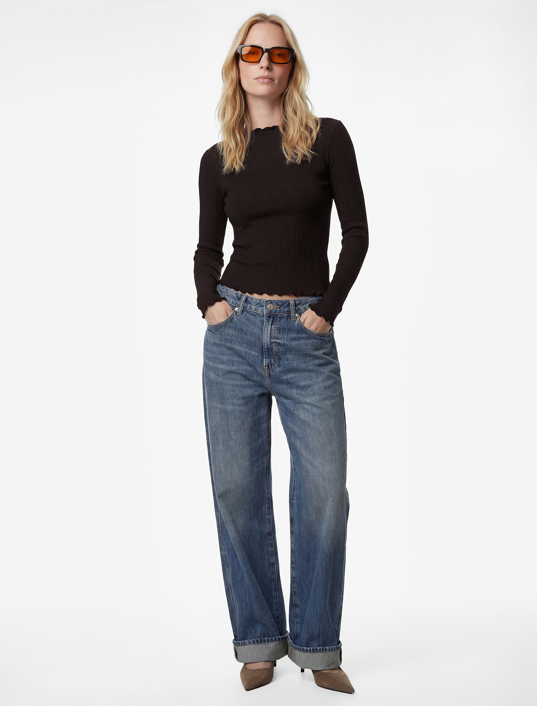   Viskon Kumaş Slim Fit Uzun Kollu Hafif Dik Yaka Dokulu Tişört