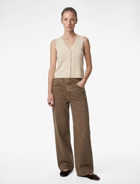 V Yaka Düğmeli Triko Yelek