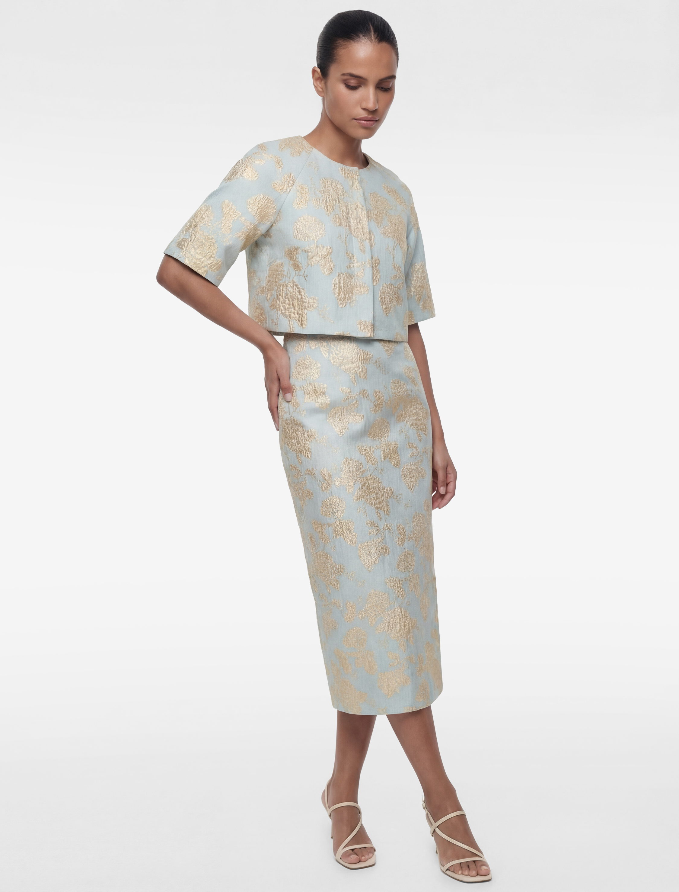   Metalik İplik Detaylı Çiçek Desenli Midi Kalem Etek