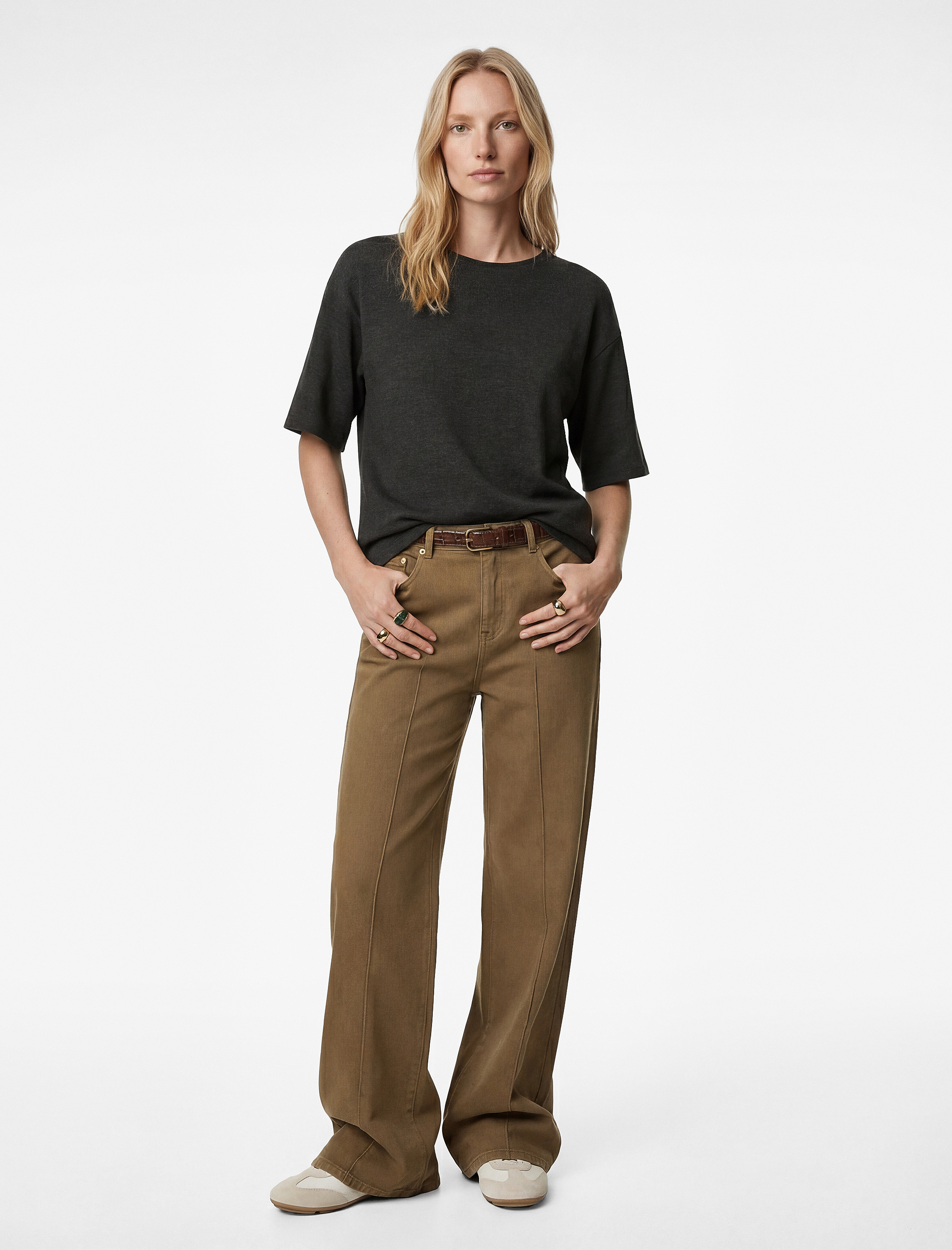   Regular Fit Kısa Kollu Bisiklet Yaka Basic Tişört