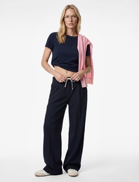 Kontrast Detaylı Cepli Bol Paça Kumaş Pantolon