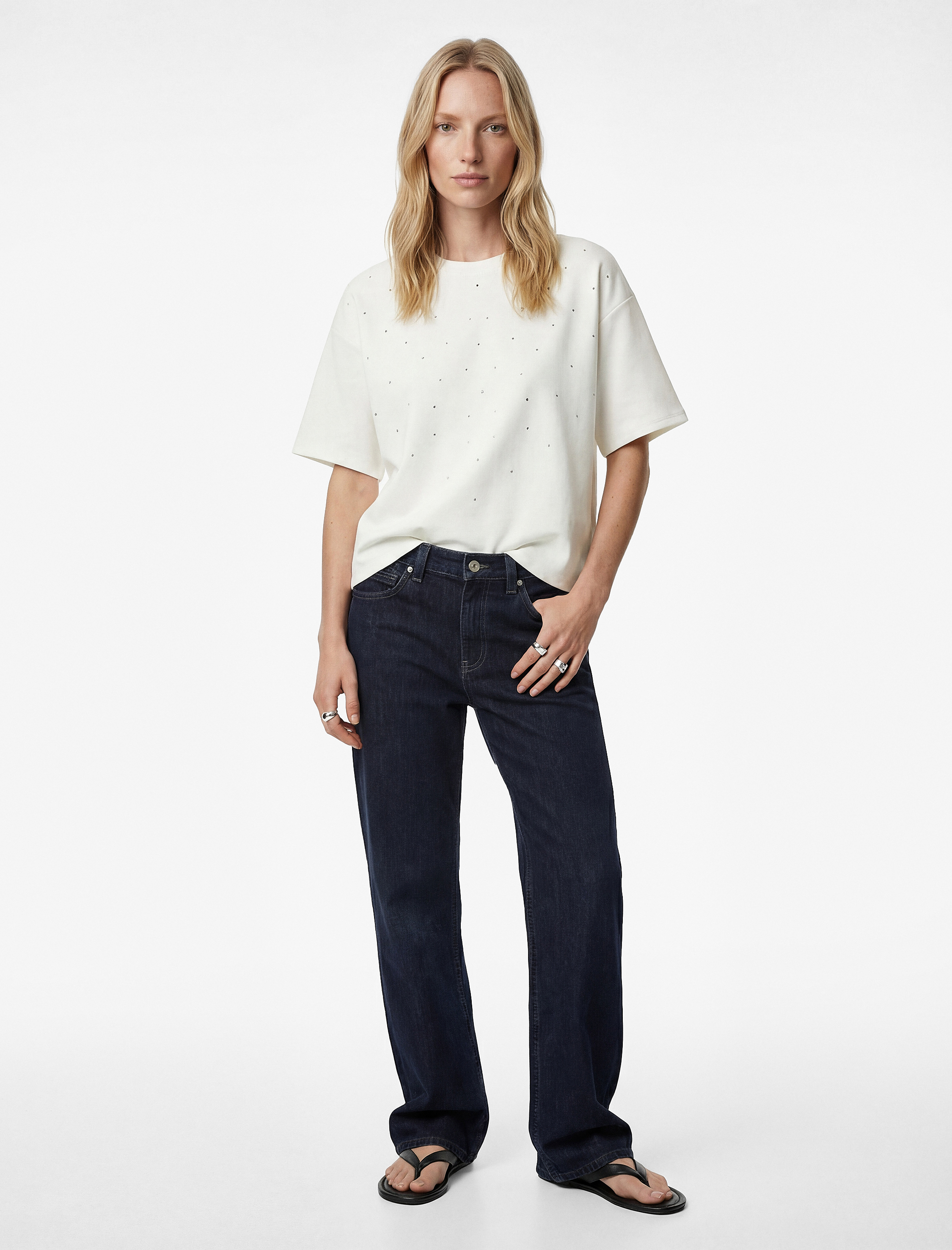   Regular Fit Kısa Kollu Bisiklet Yaka Taşlı Tişört