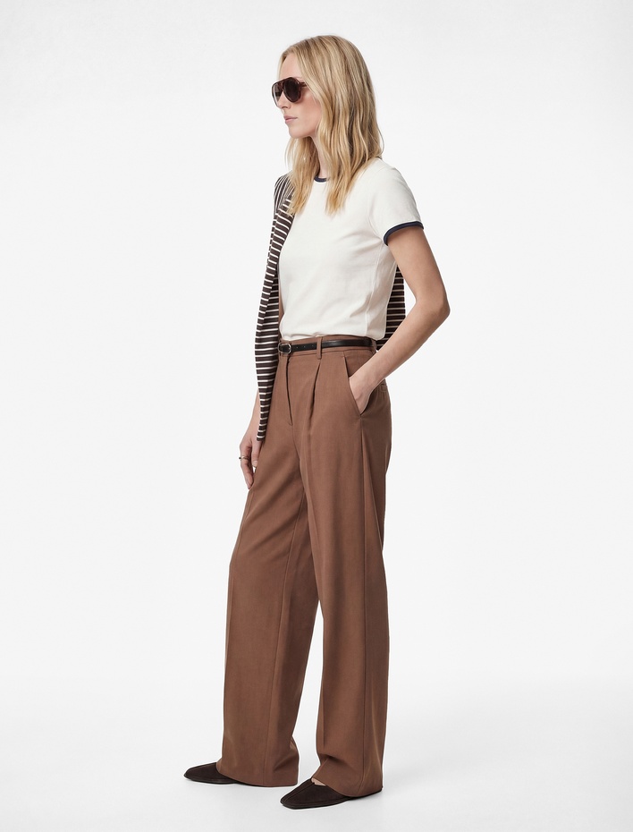  Pile Detaylı Cepli Kemerli Geniş Paça Kumaş Pantolon