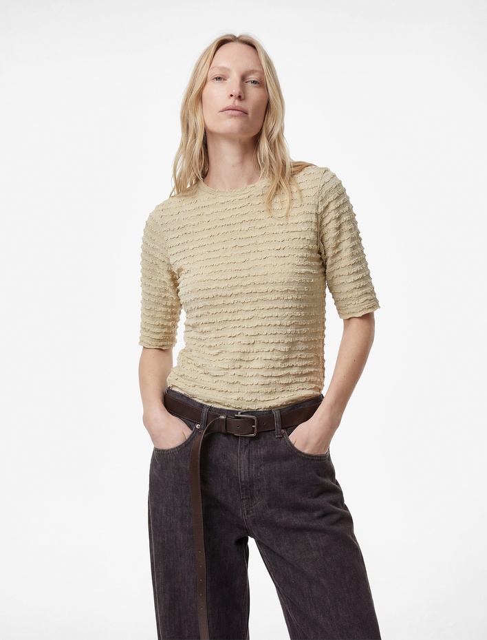  Regular Fit Kısa Kollu Bisiklet Yaka Yarı Transparan Tişört