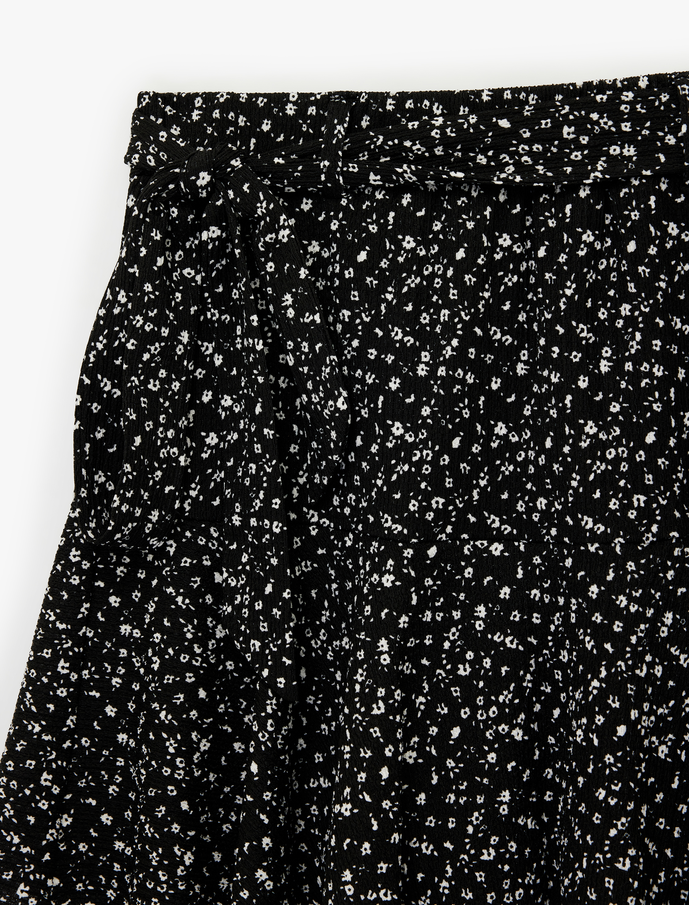   Çiçekli Volanlı Bürümcük Mini Şort Etek