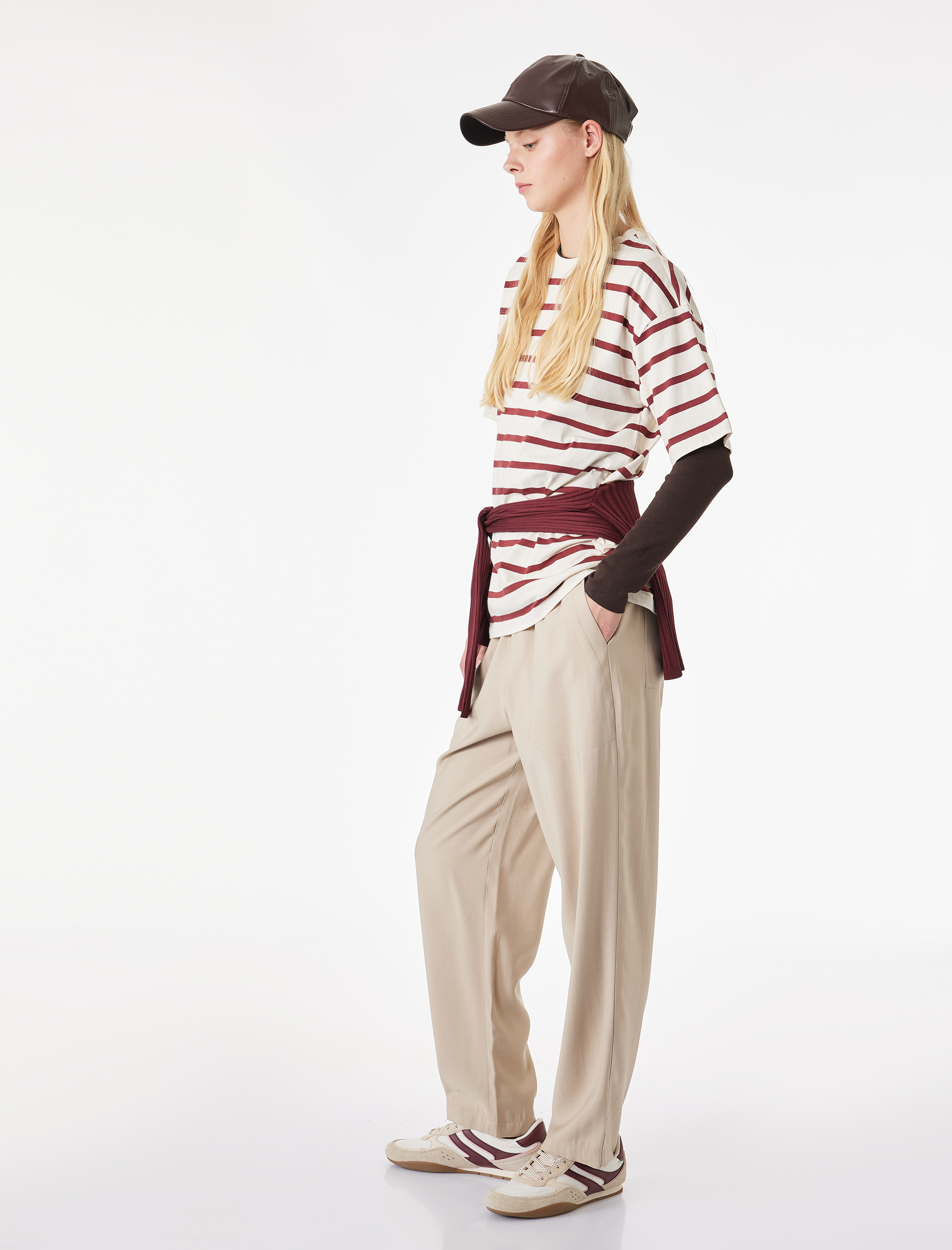   Cep Detaylı Düz Paça Beli Bağcıklı Viskon Havuç Pantolon