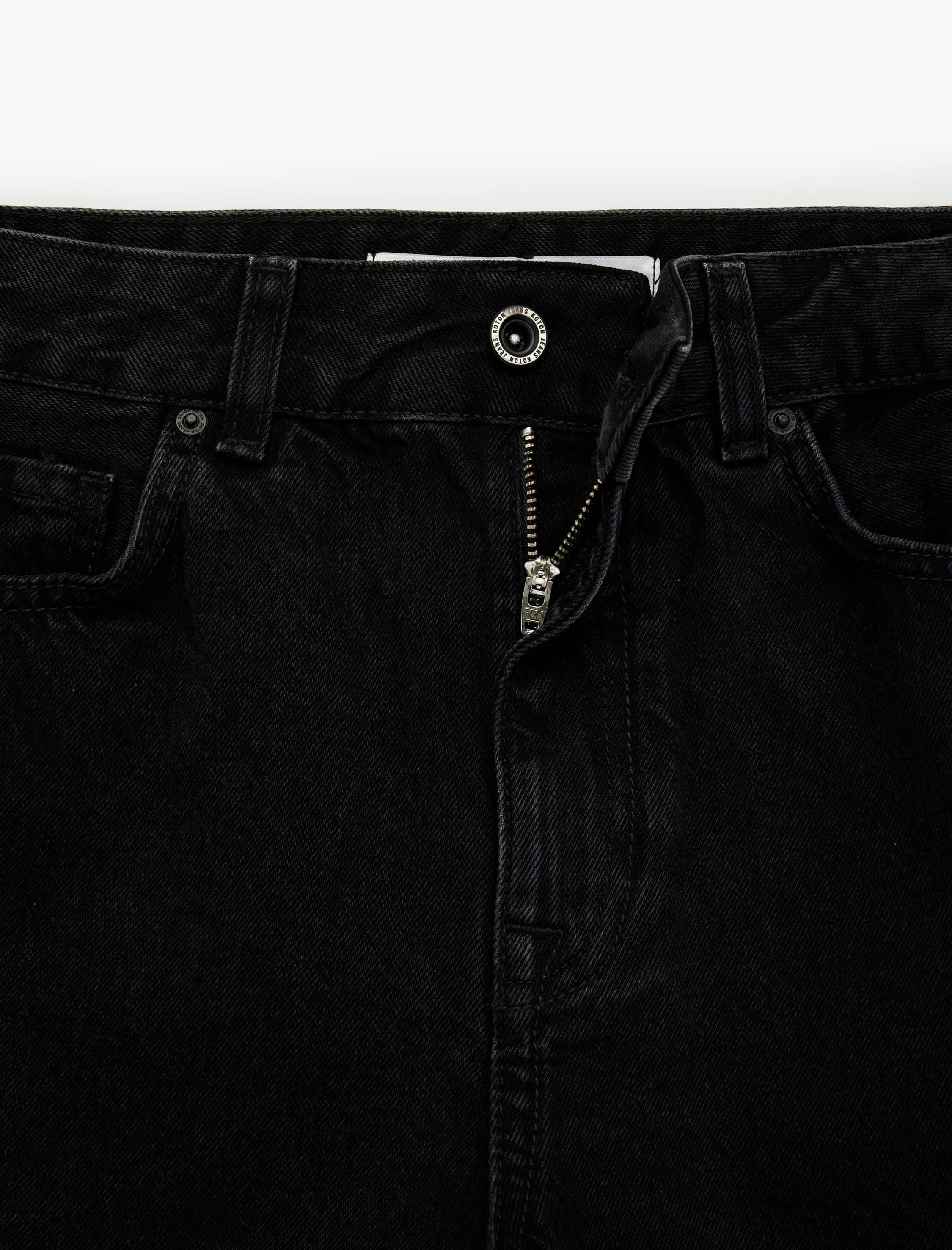   Normal Bel Düğmeli Pamuklu Rahat Kalıp Mini Denim Şort