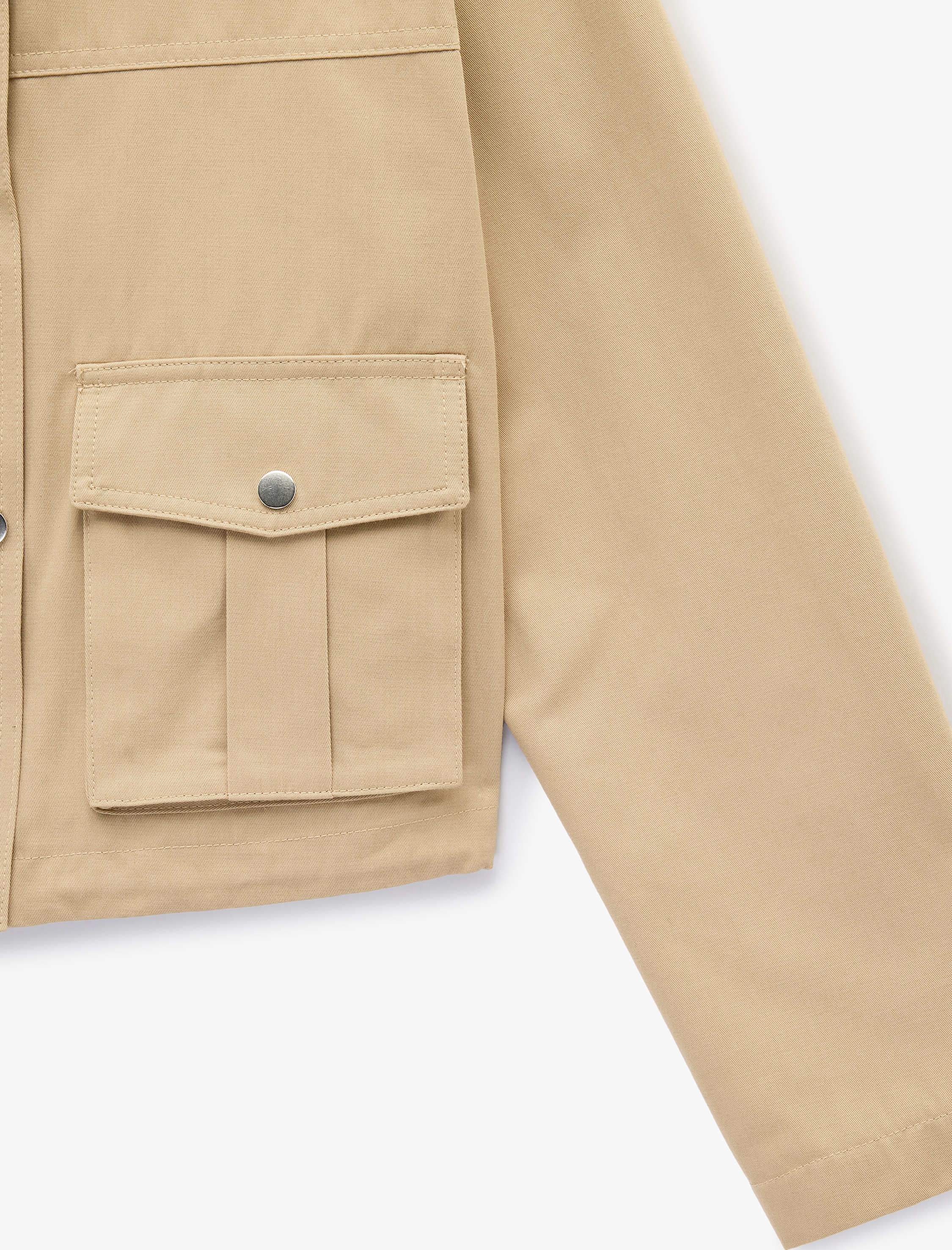   Yaka Detaylı Cepli Fermuarlı Çıtçıt Düğmeli Uzun Kollu Gabardin Ceket