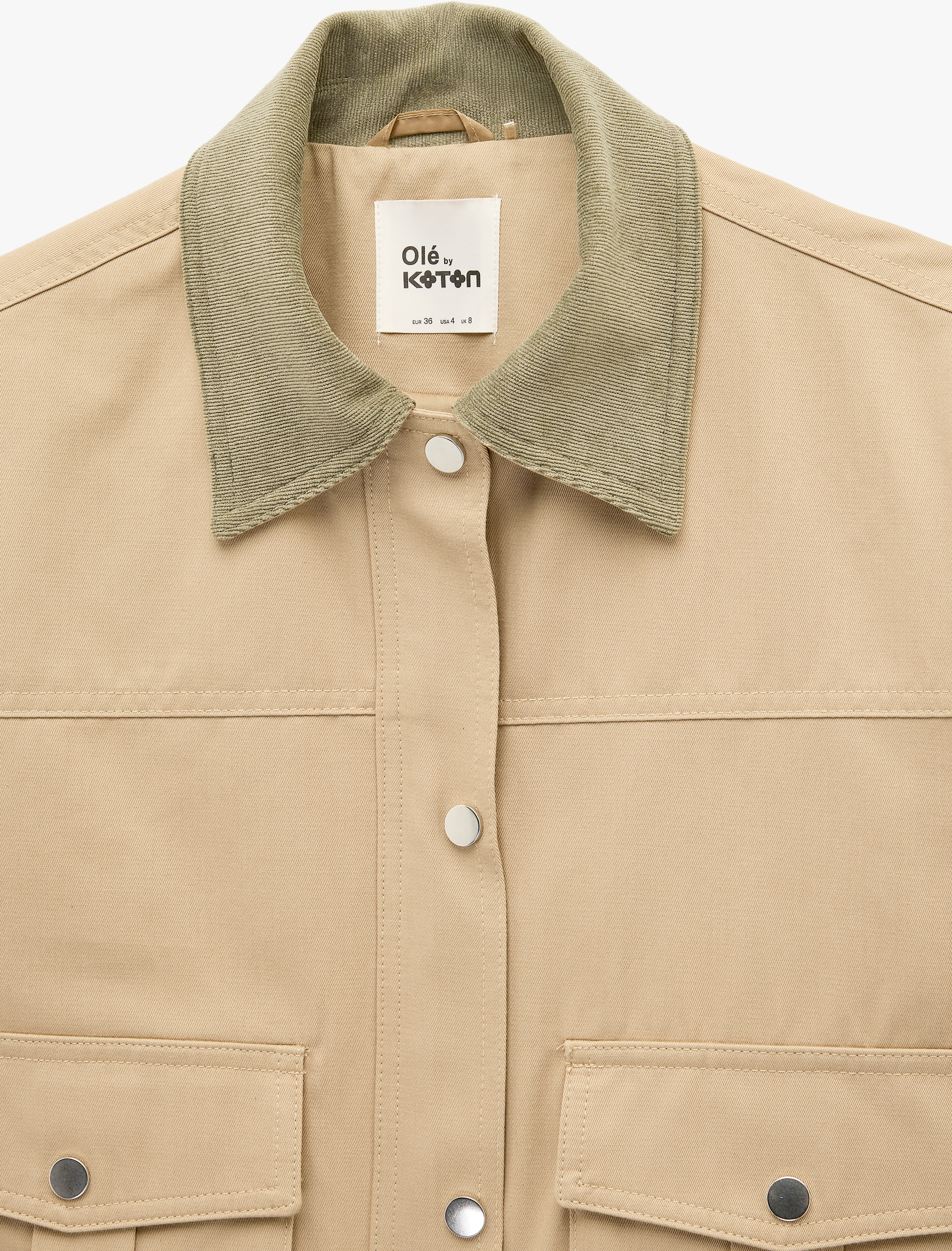   Yaka Detaylı Cepli Fermuarlı Çıtçıt Düğmeli Uzun Kollu Gabardin Ceket