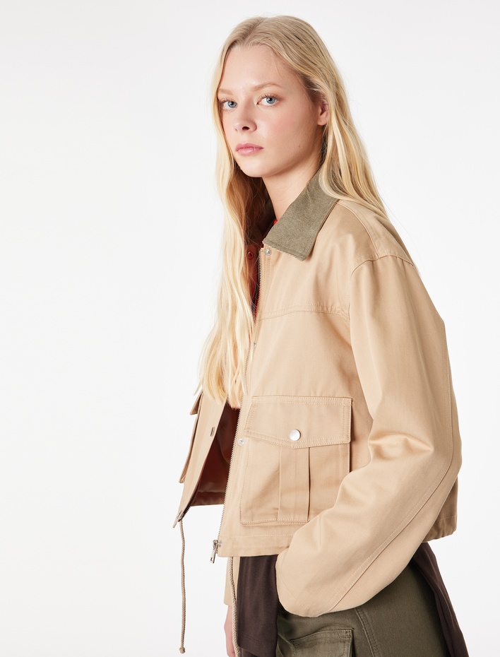  Yaka Detaylı Cepli Fermuarlı Çıtçıt Düğmeli Uzun Kollu Gabardin Ceket