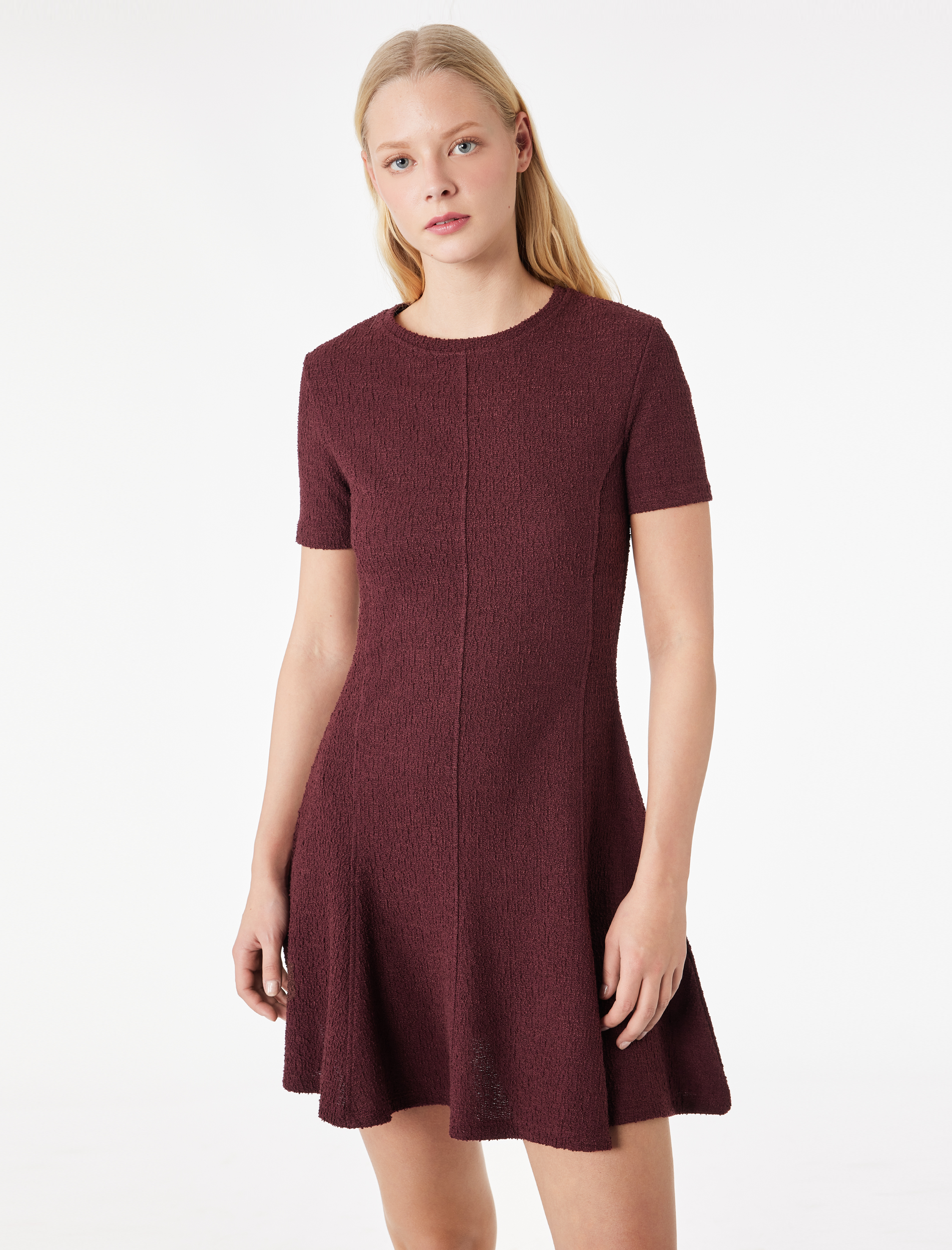   Viskon Karışımlı Volanlı Kısa Kollu Bisiklet Yaka Tüvit Mini Elbise