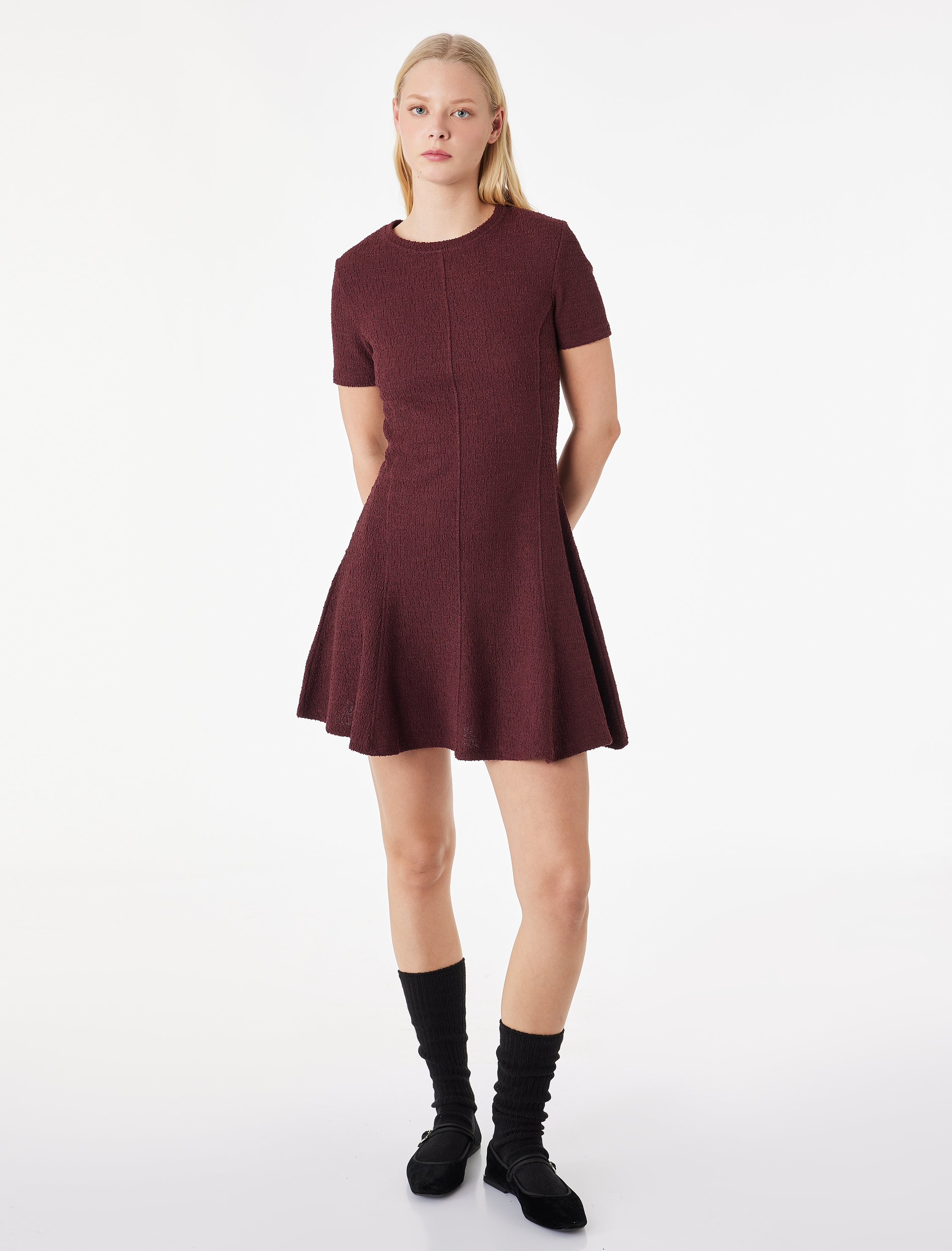   Viskon Karışımlı Volanlı Kısa Kollu Bisiklet Yaka Tüvit Mini Elbise