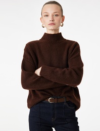 Dik Yaka Uzun Kollu Oversize Triko Kazak