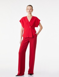 Kolsuz Metal Aksesuarlı Asimetrik Kruvaze Yaka Yelek