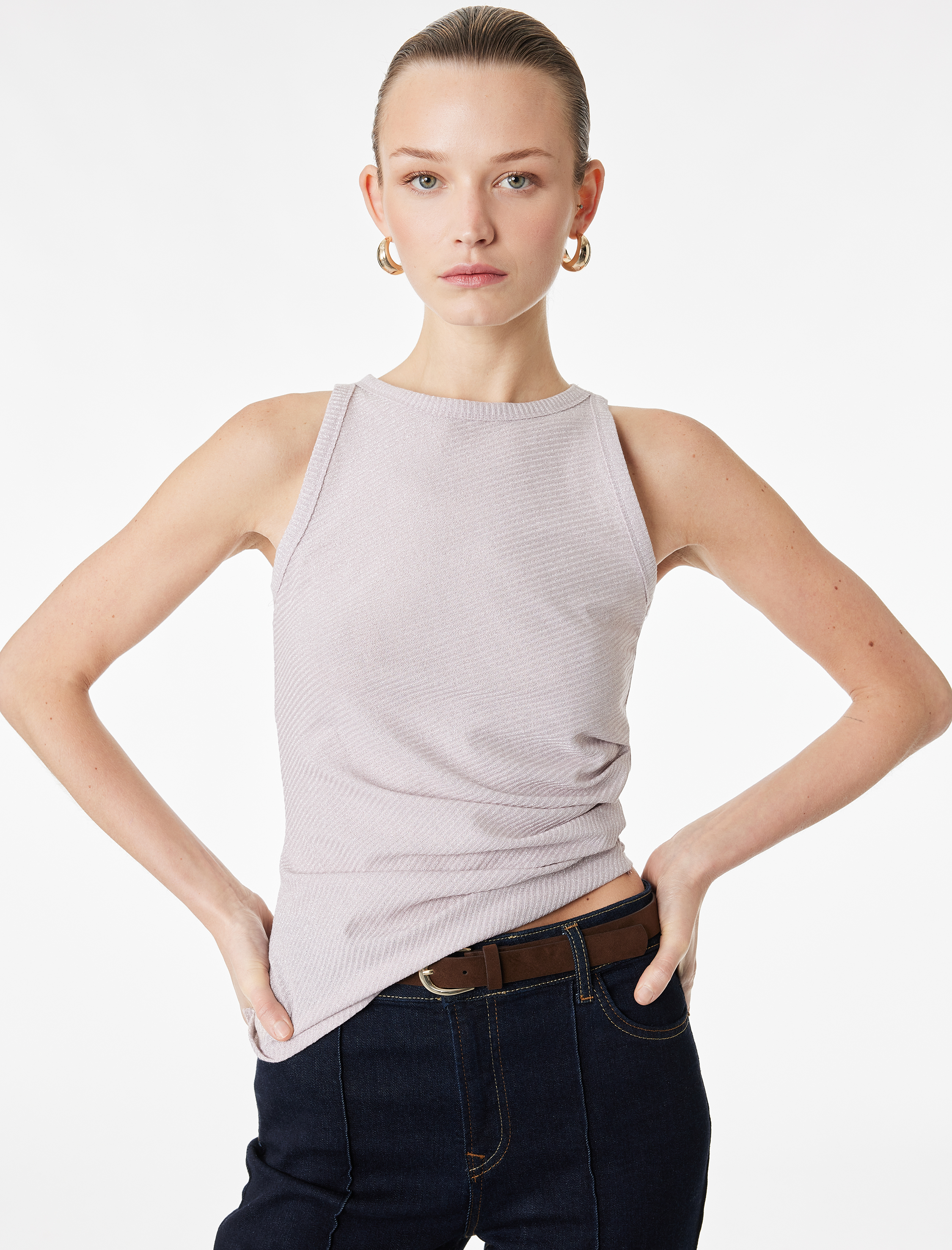   Slim Fit Asimetrik Kesim Drapeli Metalik İplik Detaylı Simli Fitilli Bluz