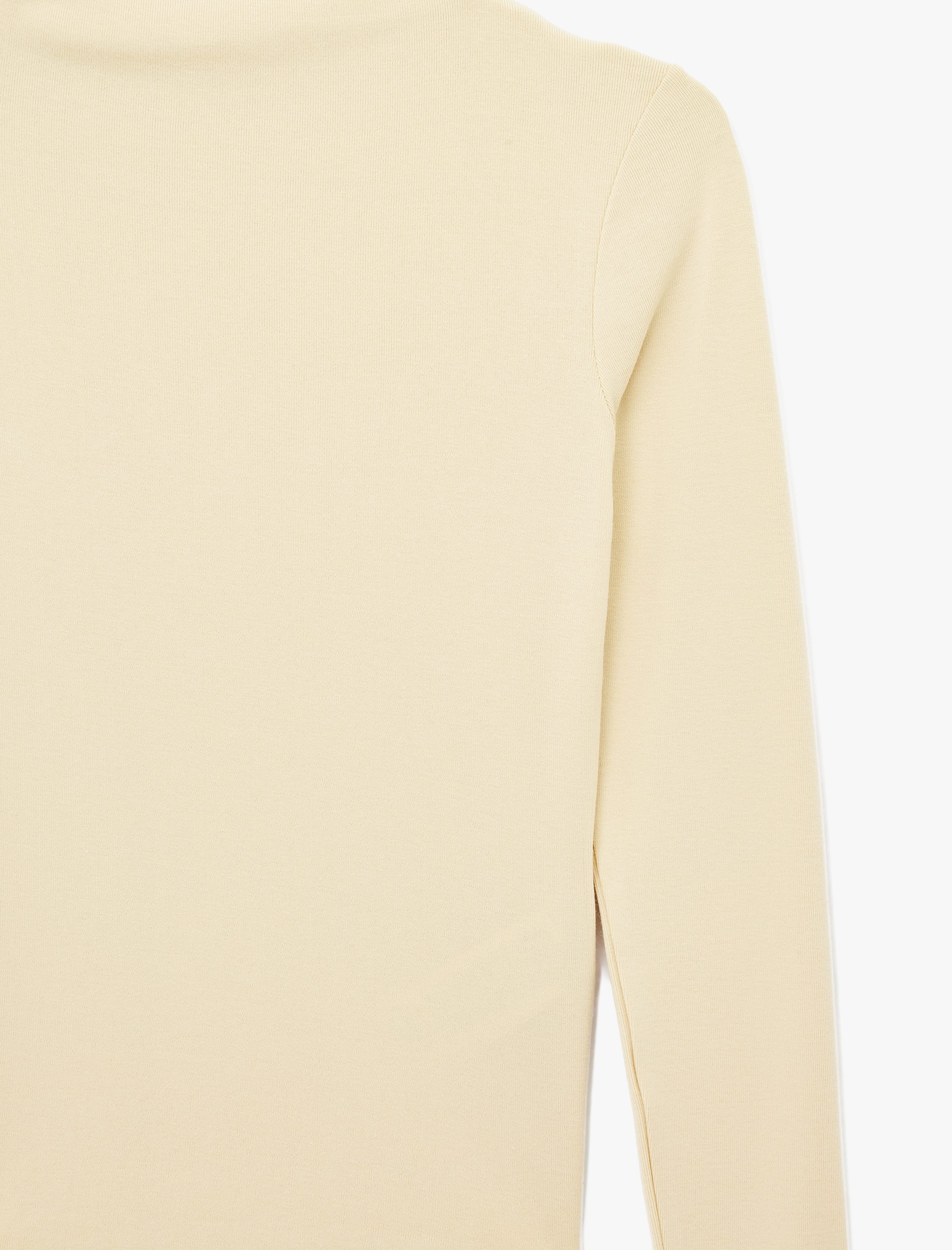   Dik Yaka Slim Fit Uzun Kollu Tişört