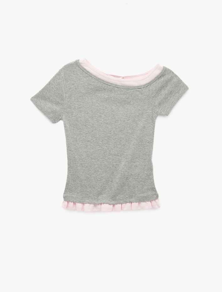  Asimetrik Kayık Yaka Kısa Kollu Fırfırlı Tişört