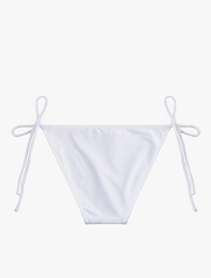  Yanları Bağlamalı İpli Dokulu Bikini Altı