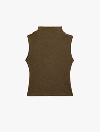 Slim Fit Dik Yaka Kolsuz Bluz