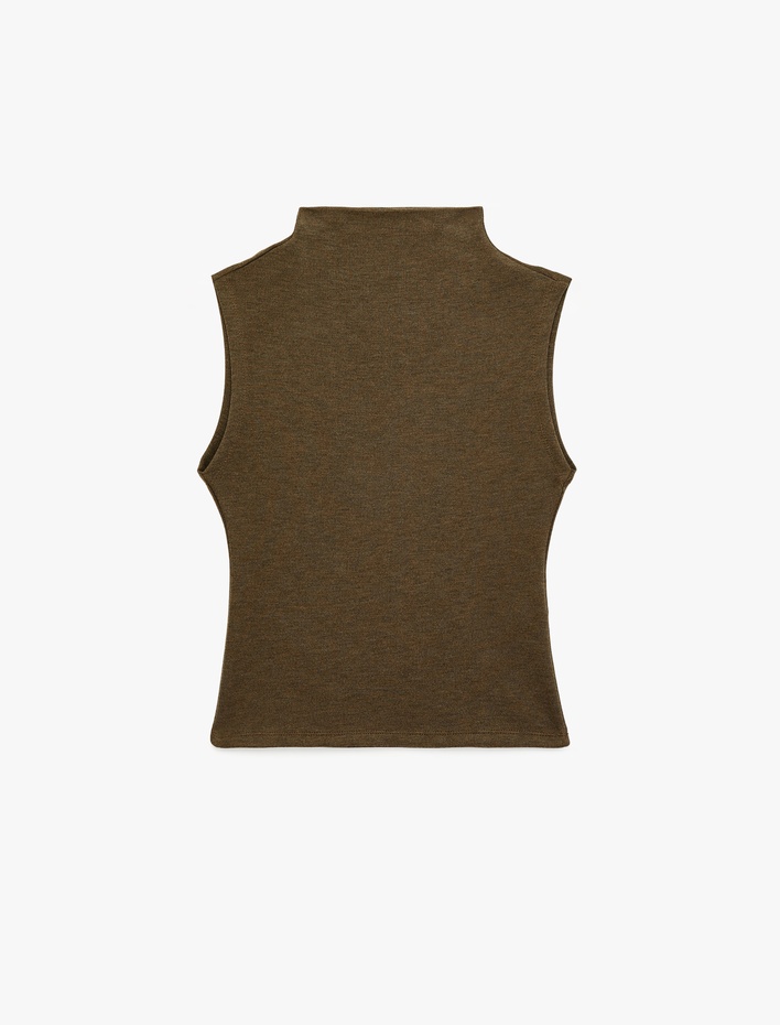  Slim Fit Dik Yaka Kolsuz Bluz